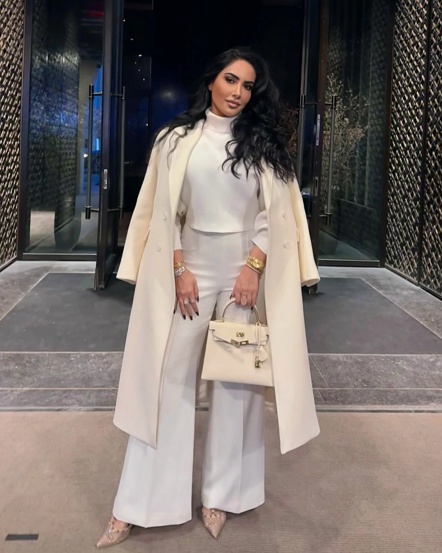 Winter whites for the win. 🤍