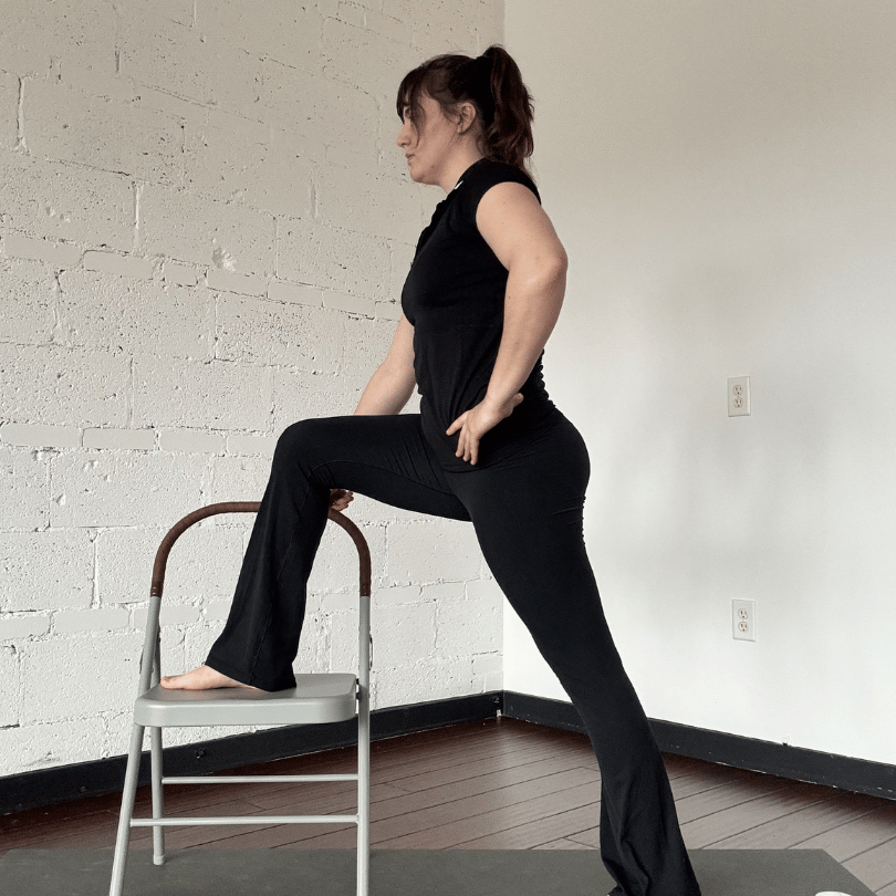 Lunge with Chair
