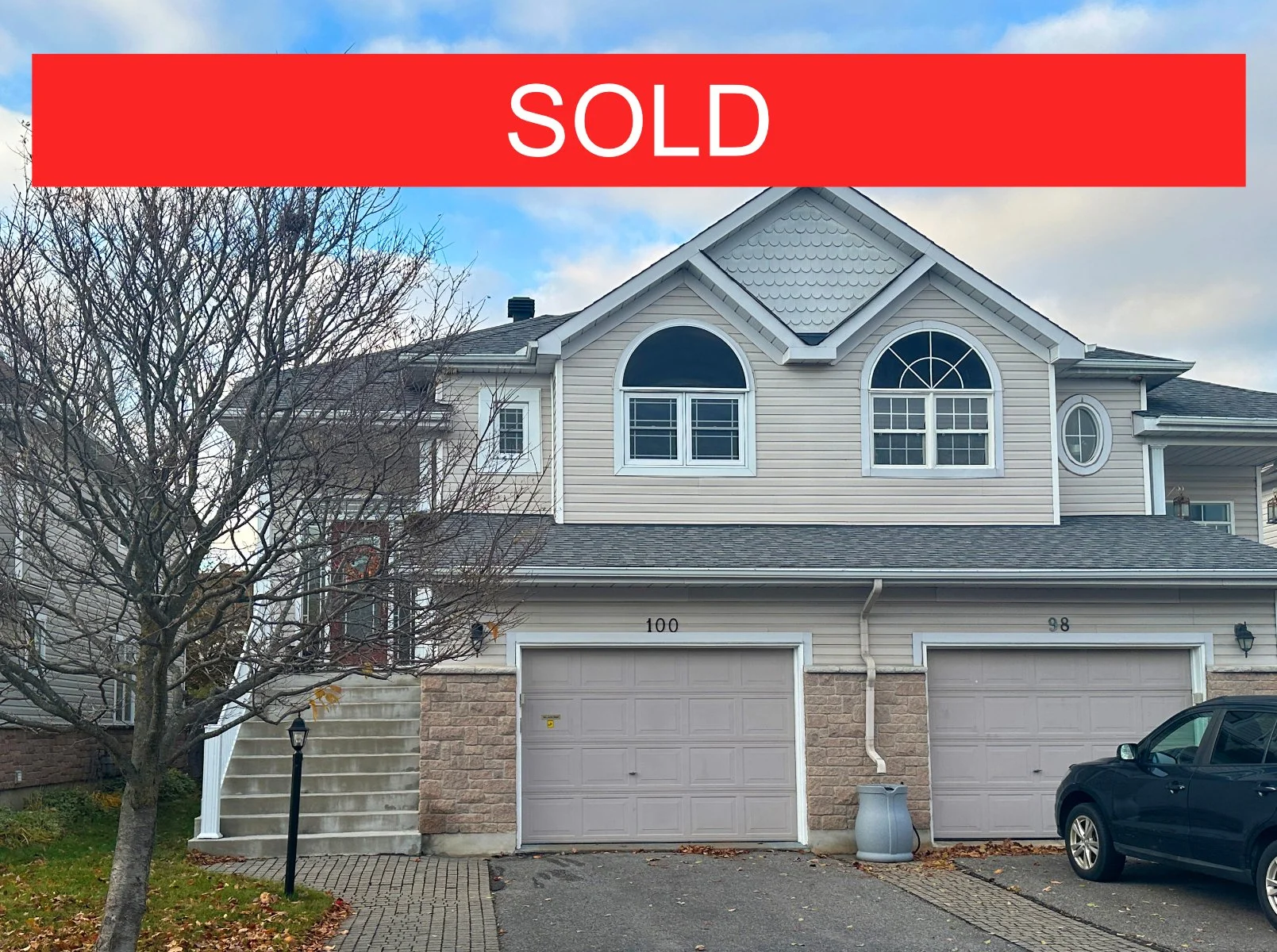 Semi-detached house in Barrhaven, Ottawa