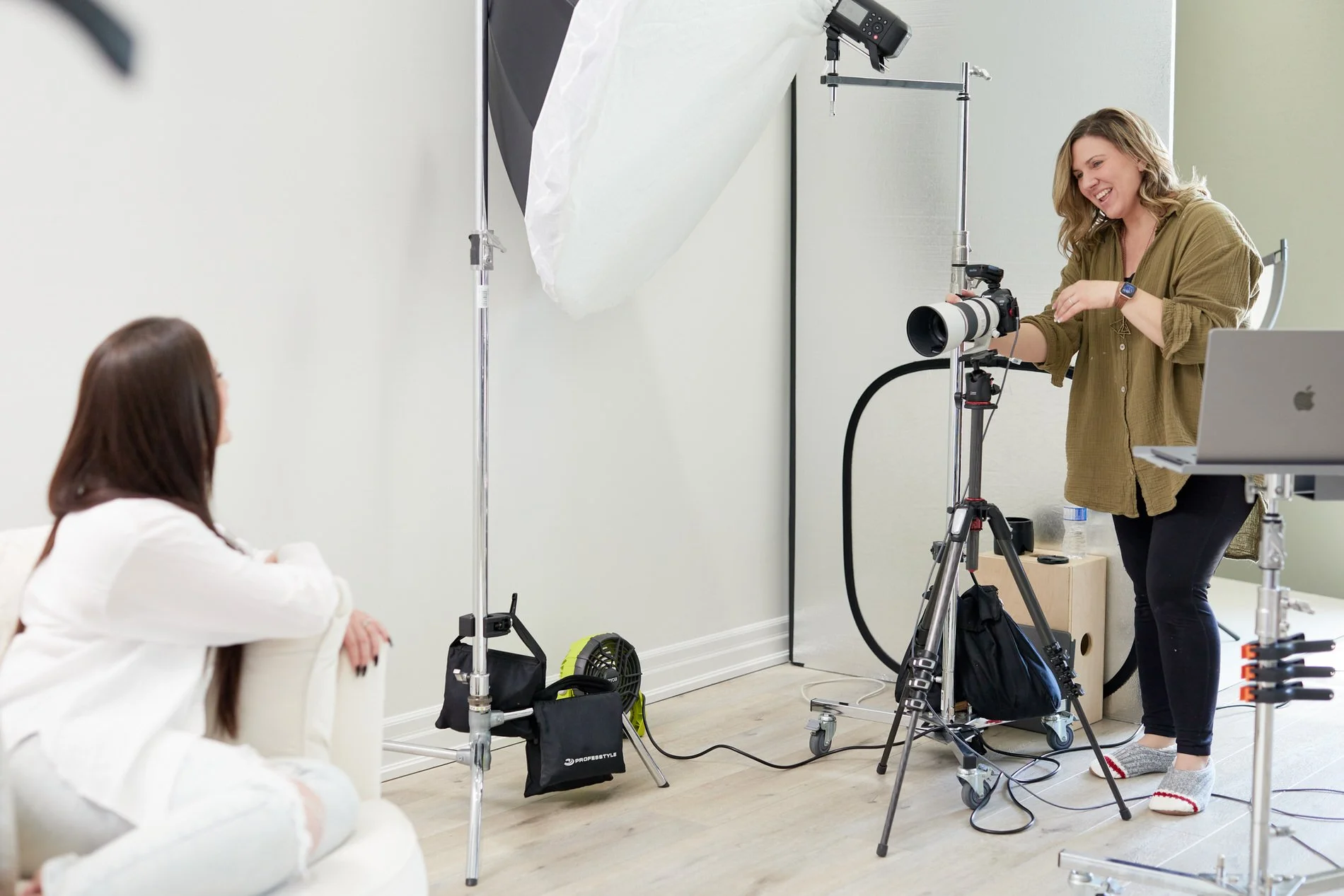 Headshots-Branding-Photoshoot-BTS-OTS61317-R.jpg