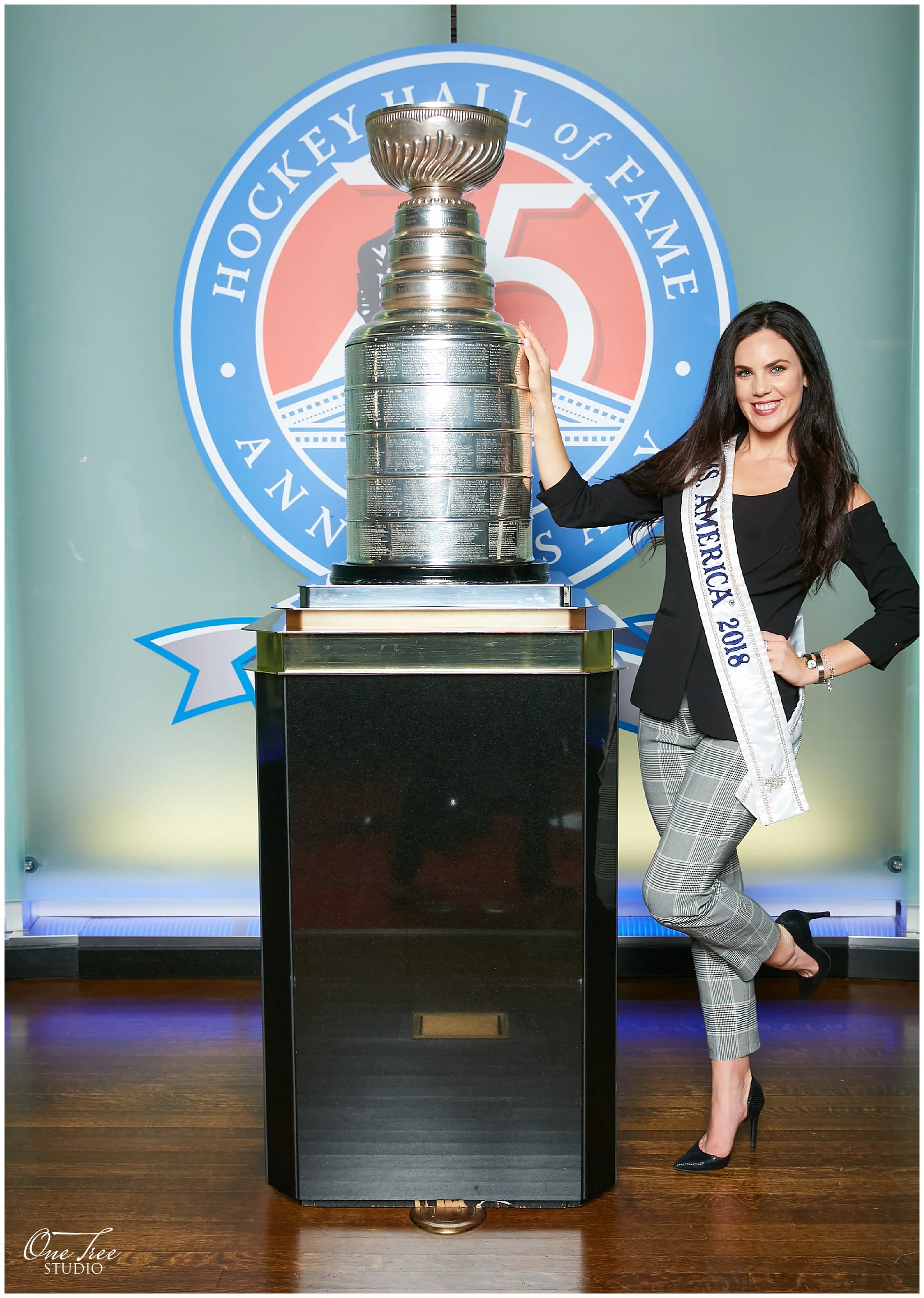 Stanley Cup Photo Booth Toronto 7.jpg