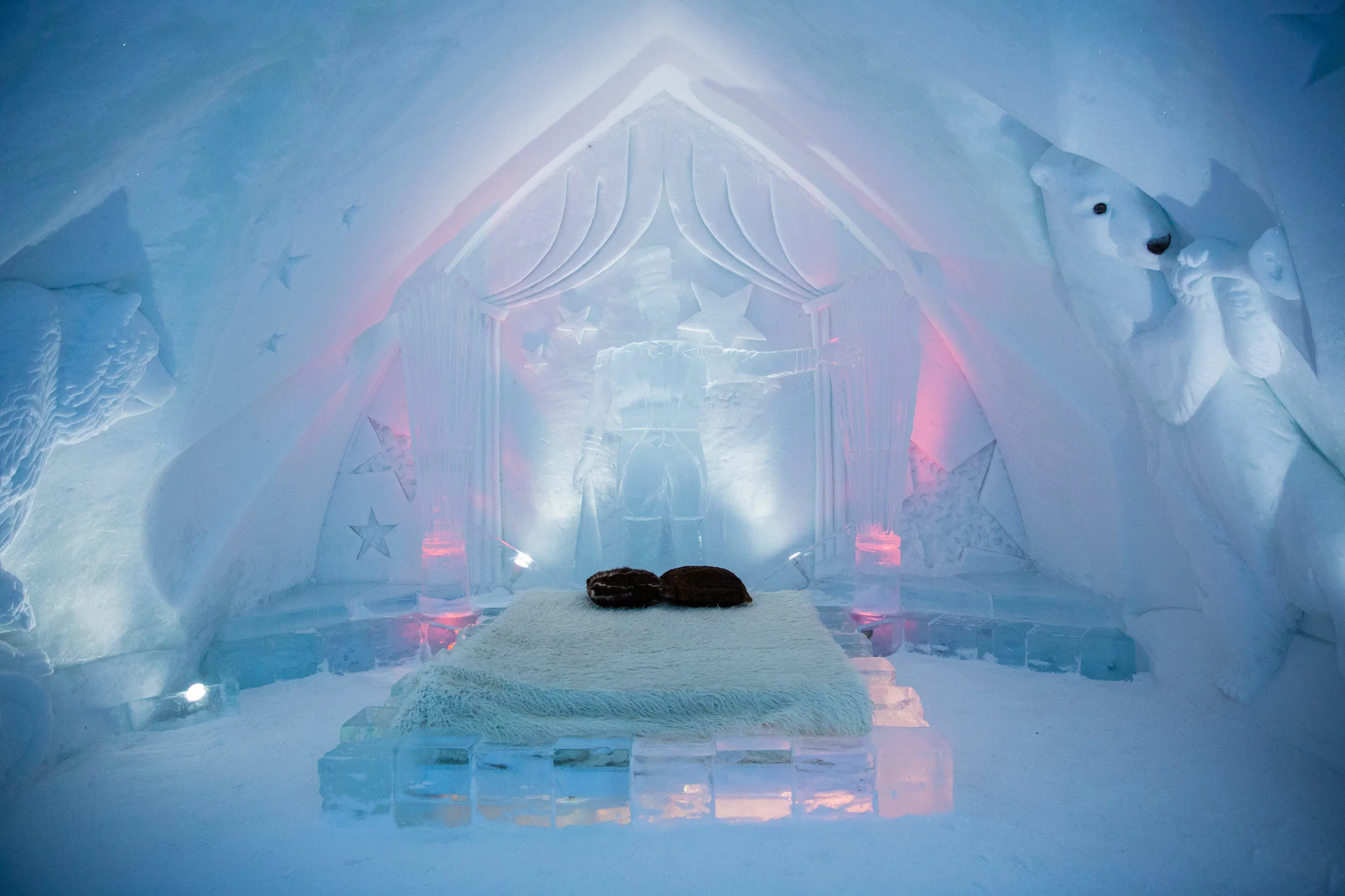 Toronto Corporate Event Photographer: Hôtel de Glace