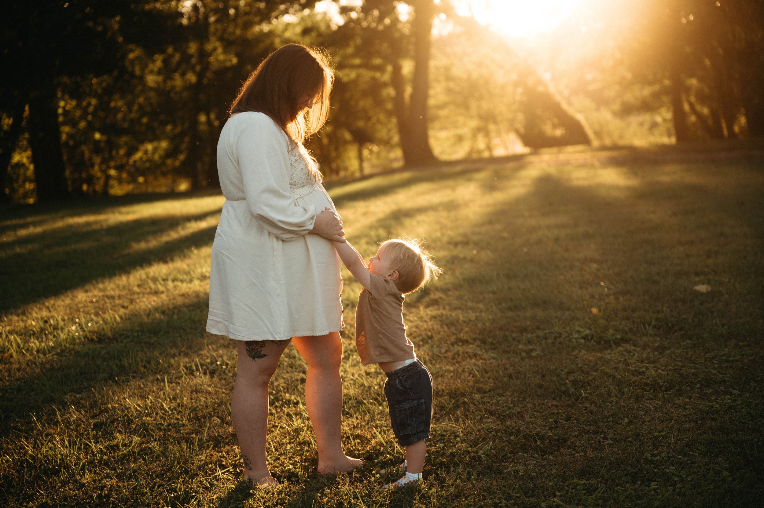Maternity Photography in Richmond, VA | Hannah Louise Photo