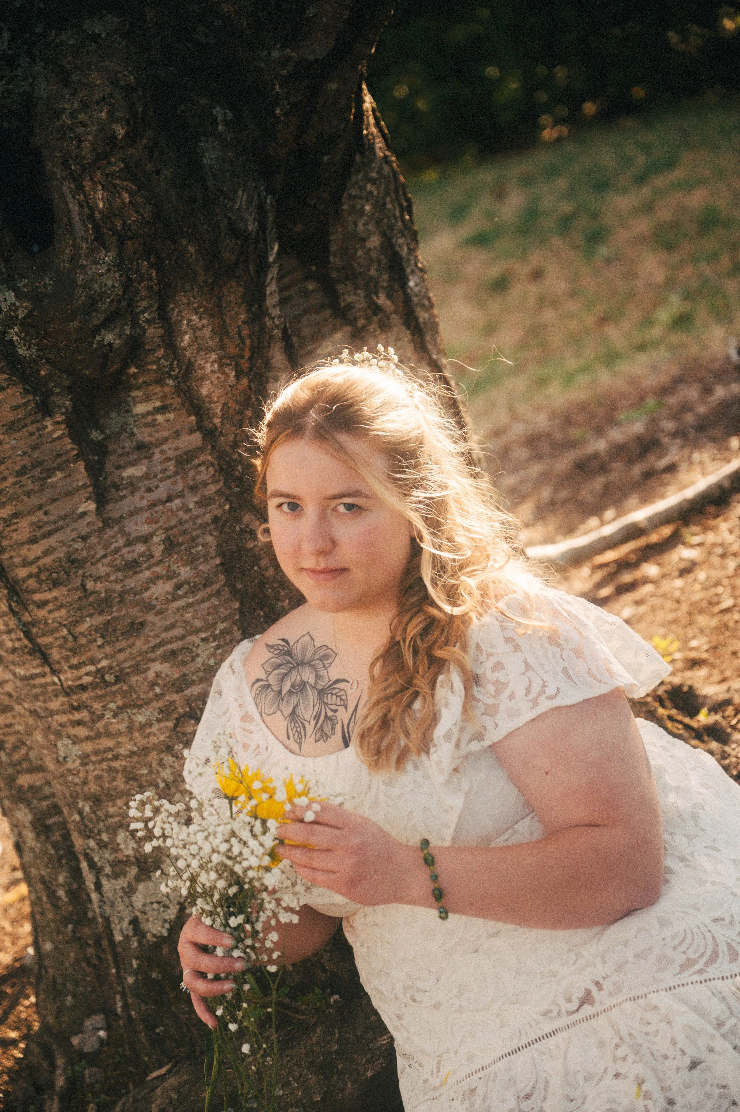 richmond-graduation-photos-close-up-portrait-hannah-louise-photo-3.jpg