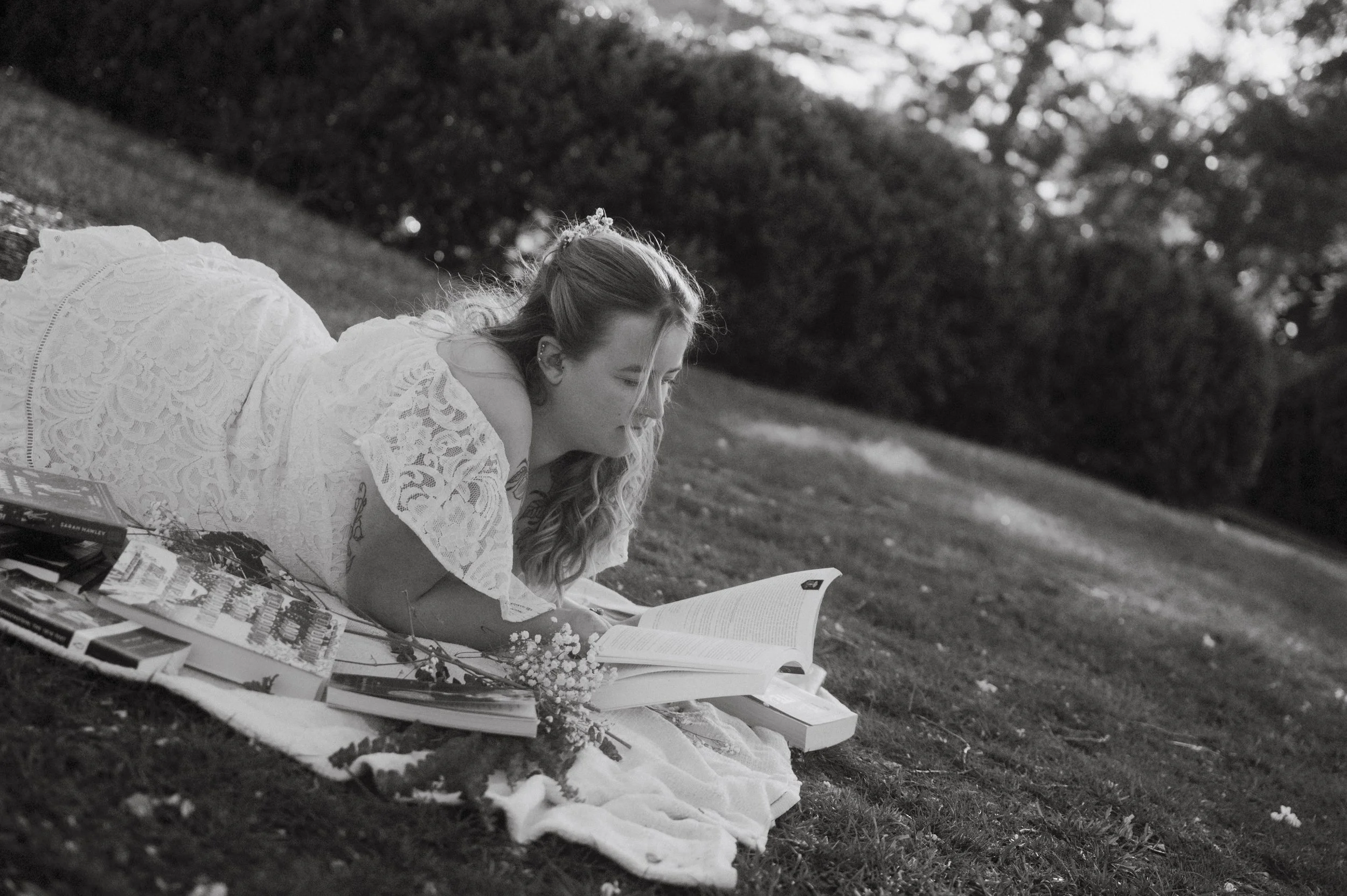 Richmond Graduation Photography | Creative Senior Photos by Hannah Louise Photo