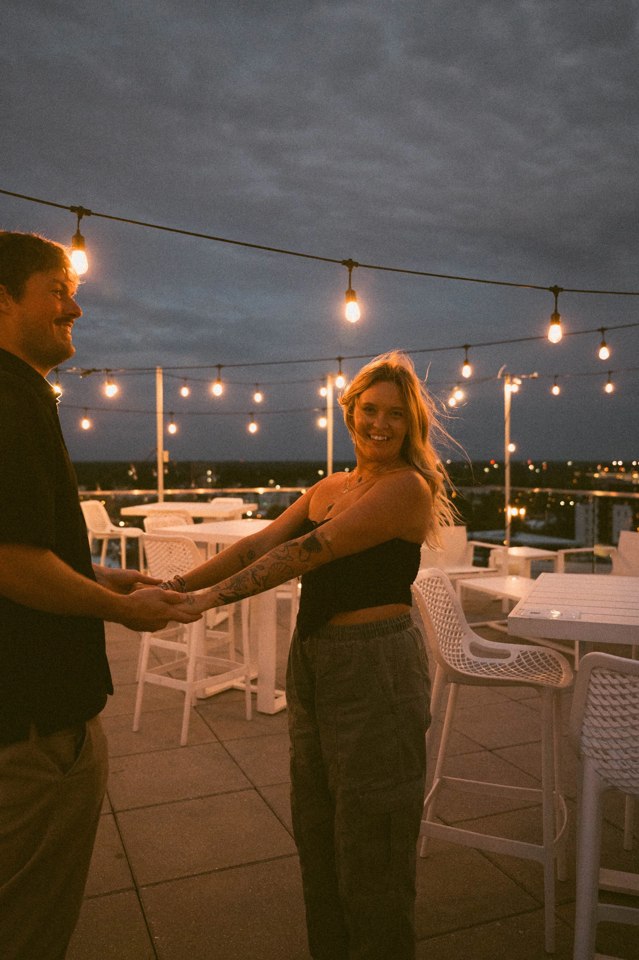 richmond-sunset-rooftop-engagement-view-hannah-louise-photo-2.jpg