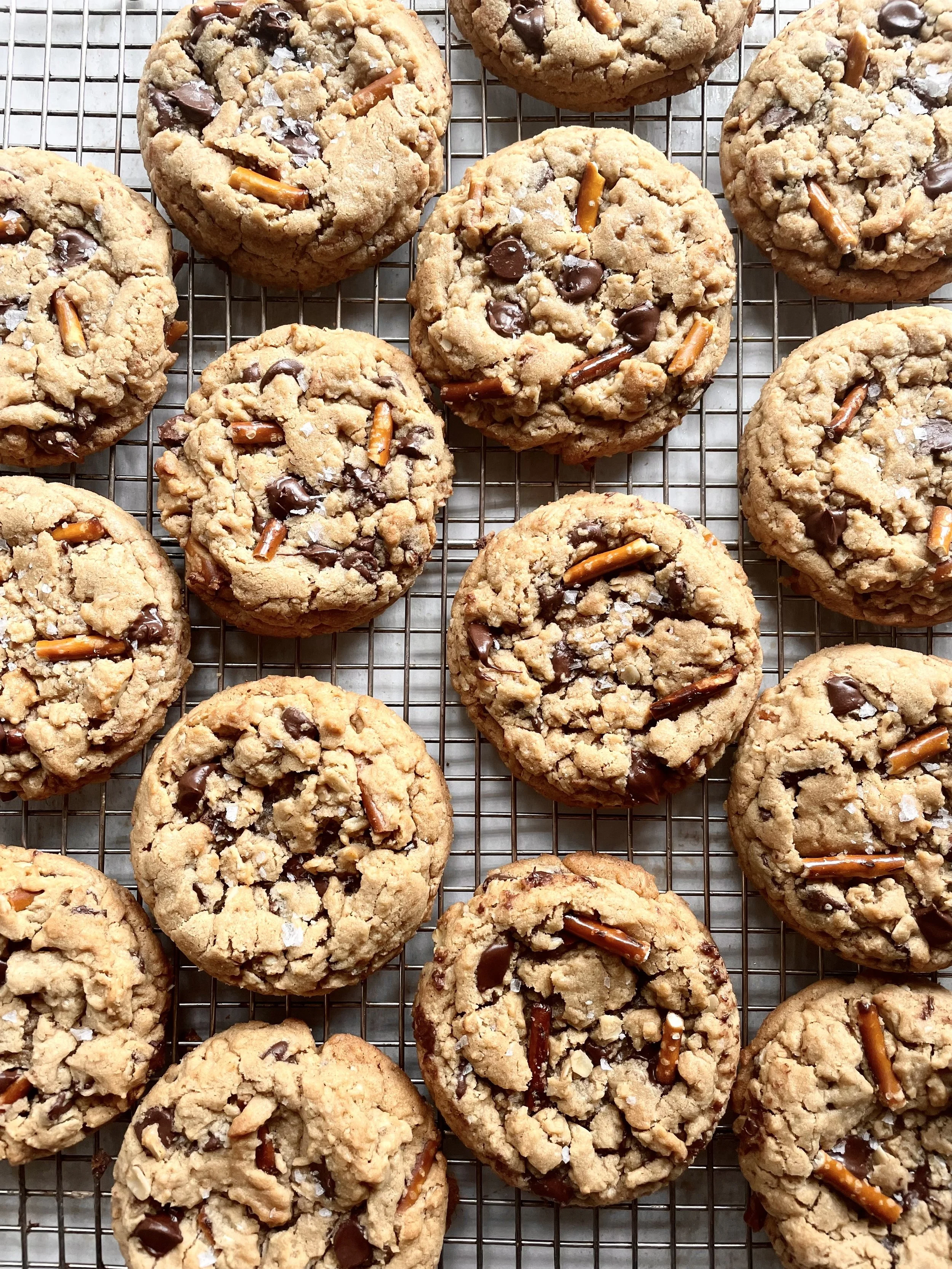 Peanut butter pretzel oat cookies.jpeg