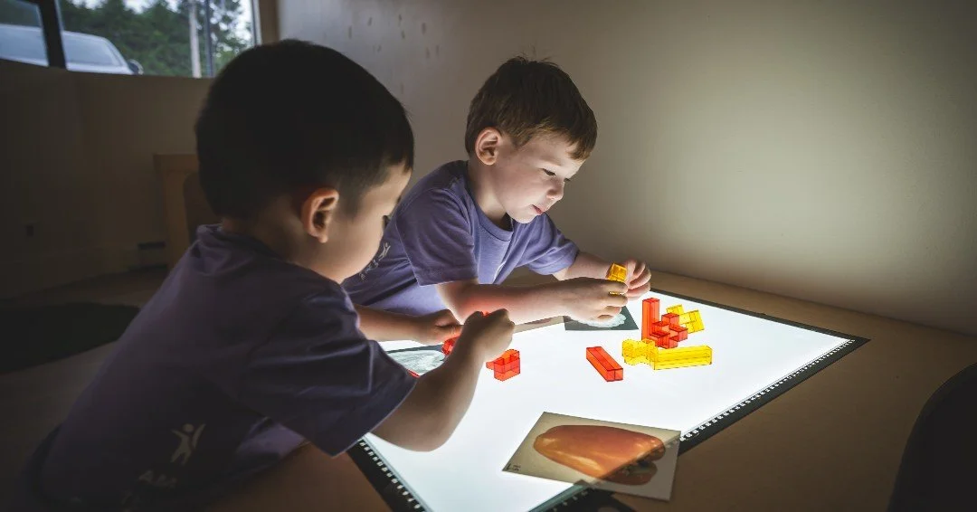 💡 Blocks, light, and a whole lot of imagination.

Our @naturalpod light table invites children to see the world in a new way &mdash; exploring shapes, colour, and creativity through hands-on play. Whether they&rsquo;re building, sorting, or simply w