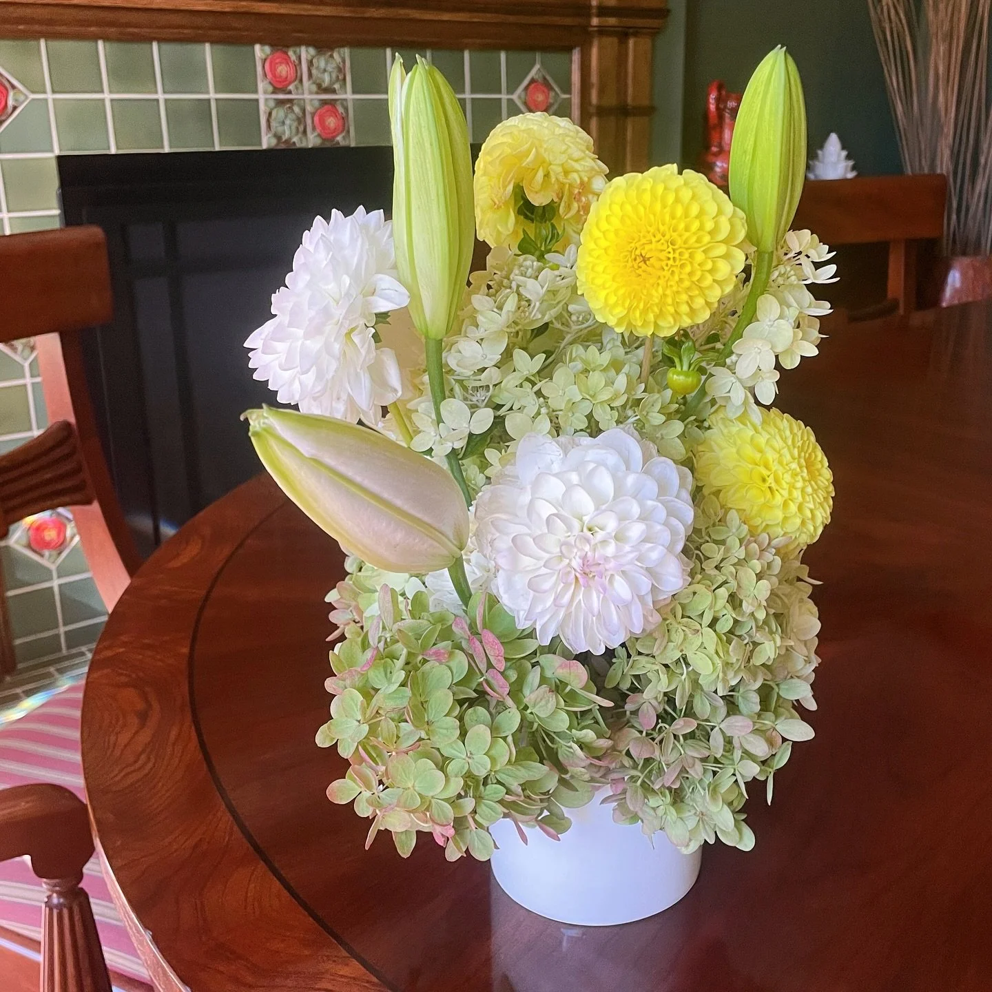 A floral story that matches the weather: golden days, cool nights π