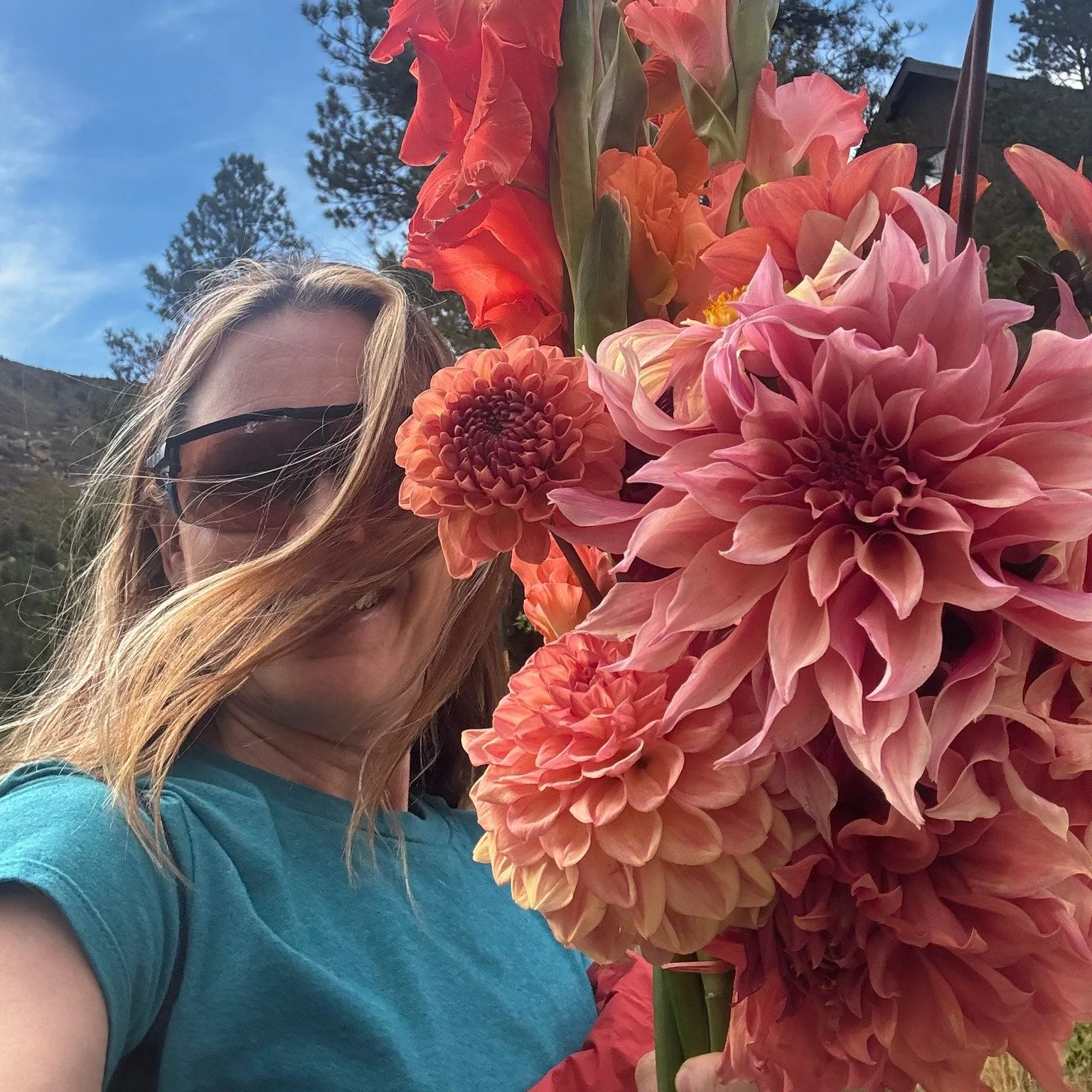 Happy New Year!  May 2026 be full of love, adventure, health and joy!

Thank you to everyone who has and currently works with me.  I never imagined I could have a job that brings me so much joy!

I love helping people and it is the most amazing feeli