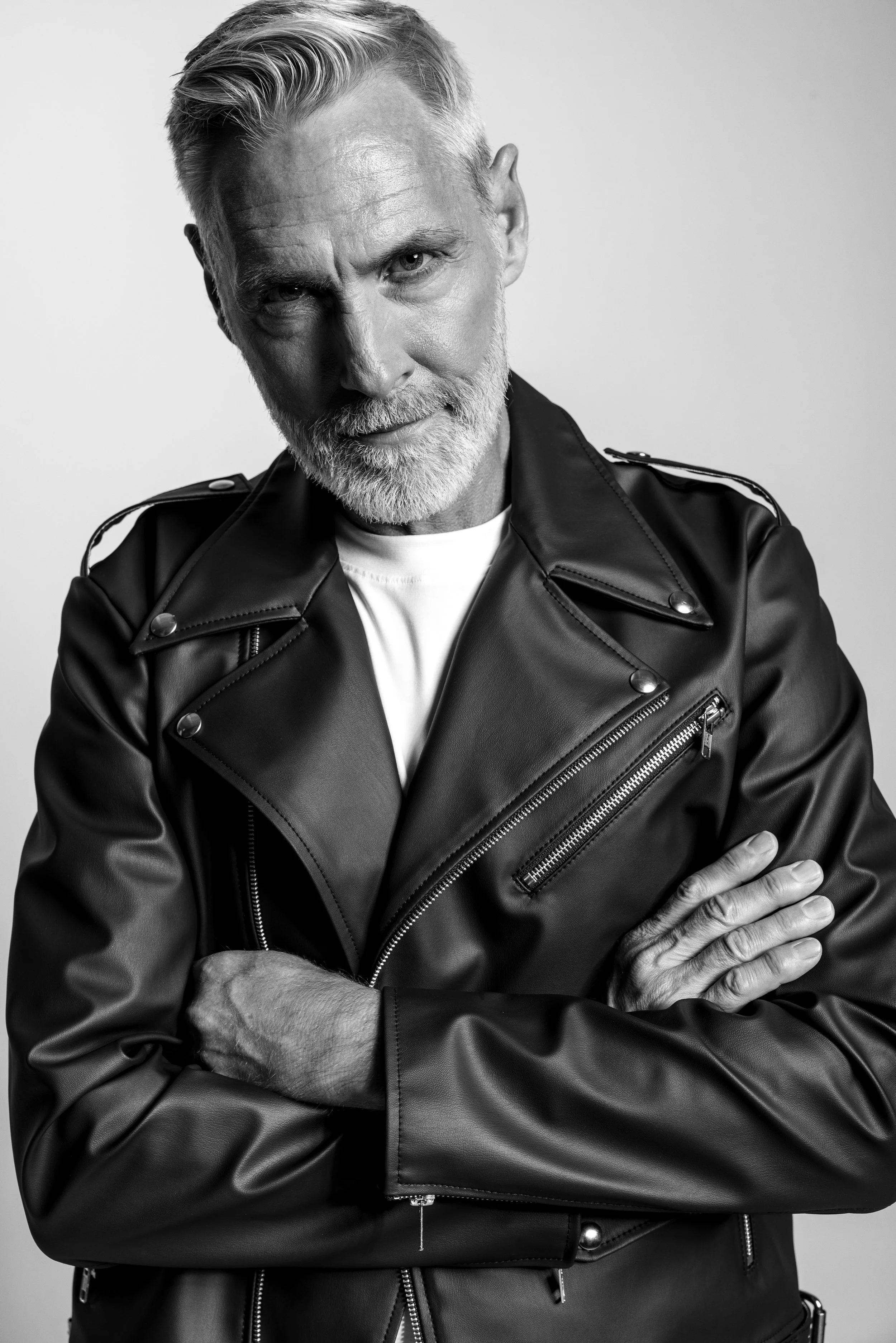 3F6A6179 black and white small.jpg