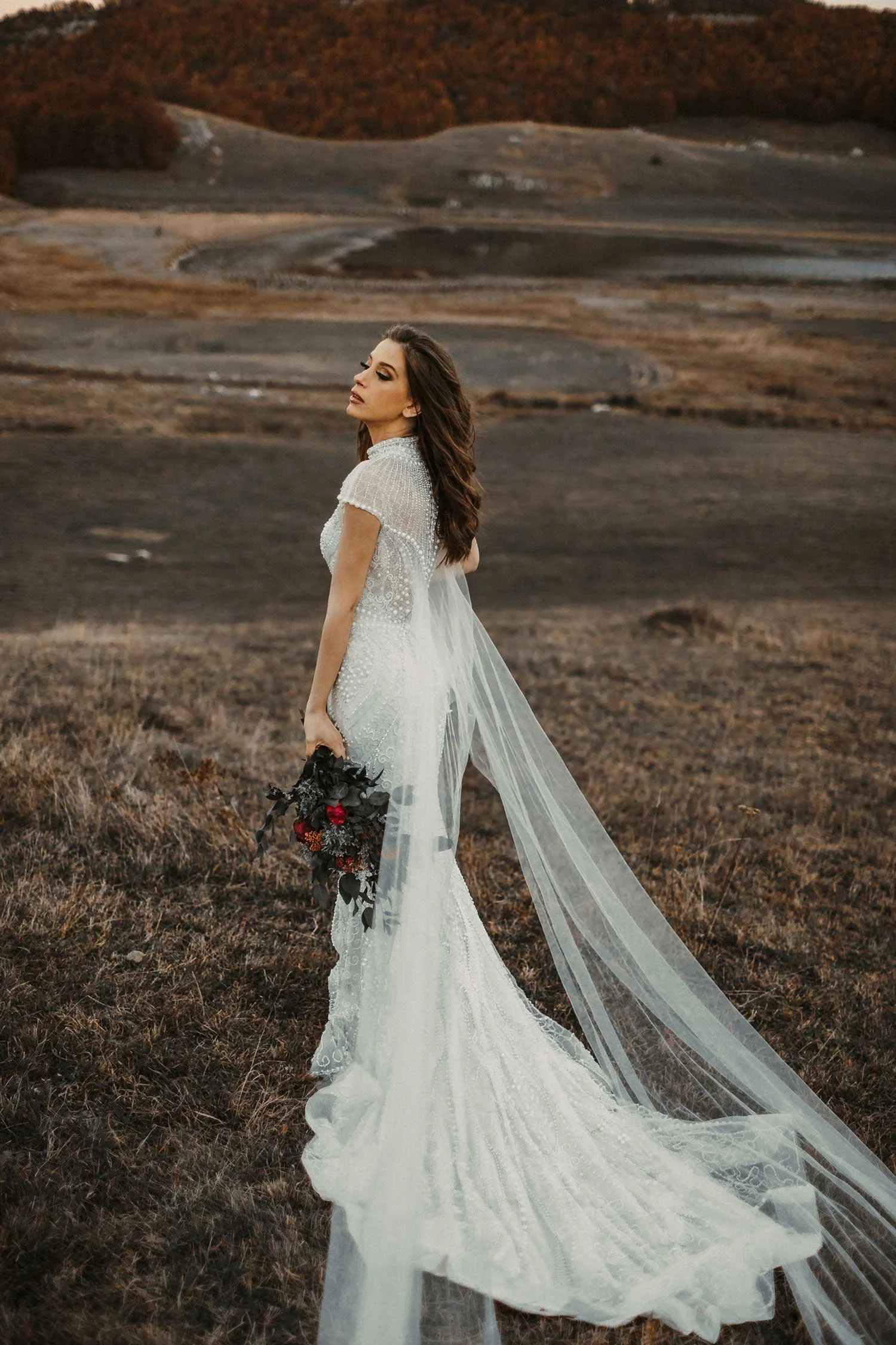 Flowers-and-pearlslace-wedding-dress.jpg