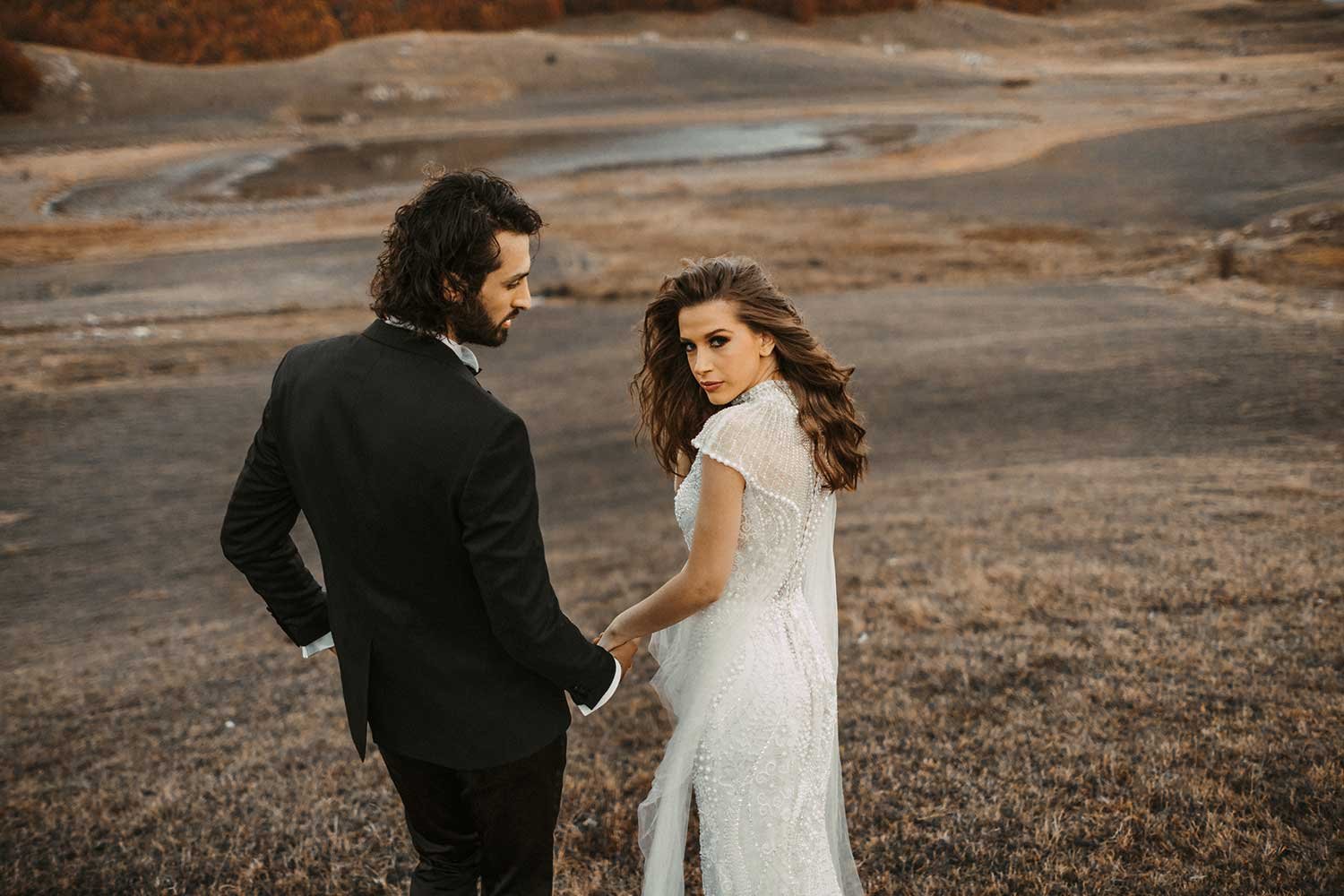 The-groom-looking-the-bride-with-love-3.jpg