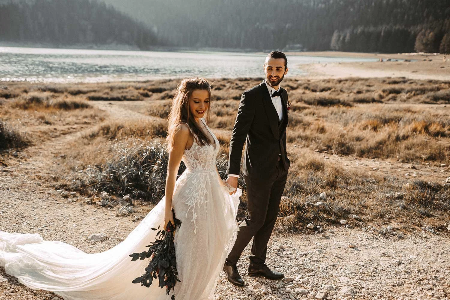 The-groom-looking-the-bride-with-love-2.jpg