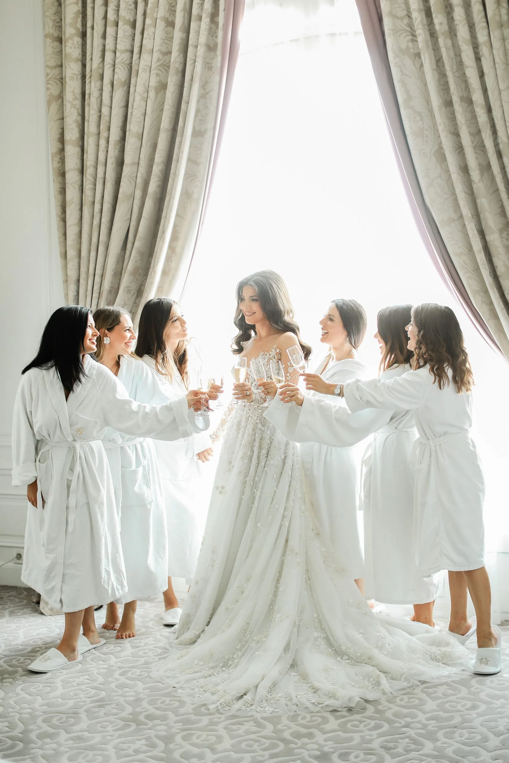 Getting-ready-with-your-bridesmaids-photo-scaled.jpg