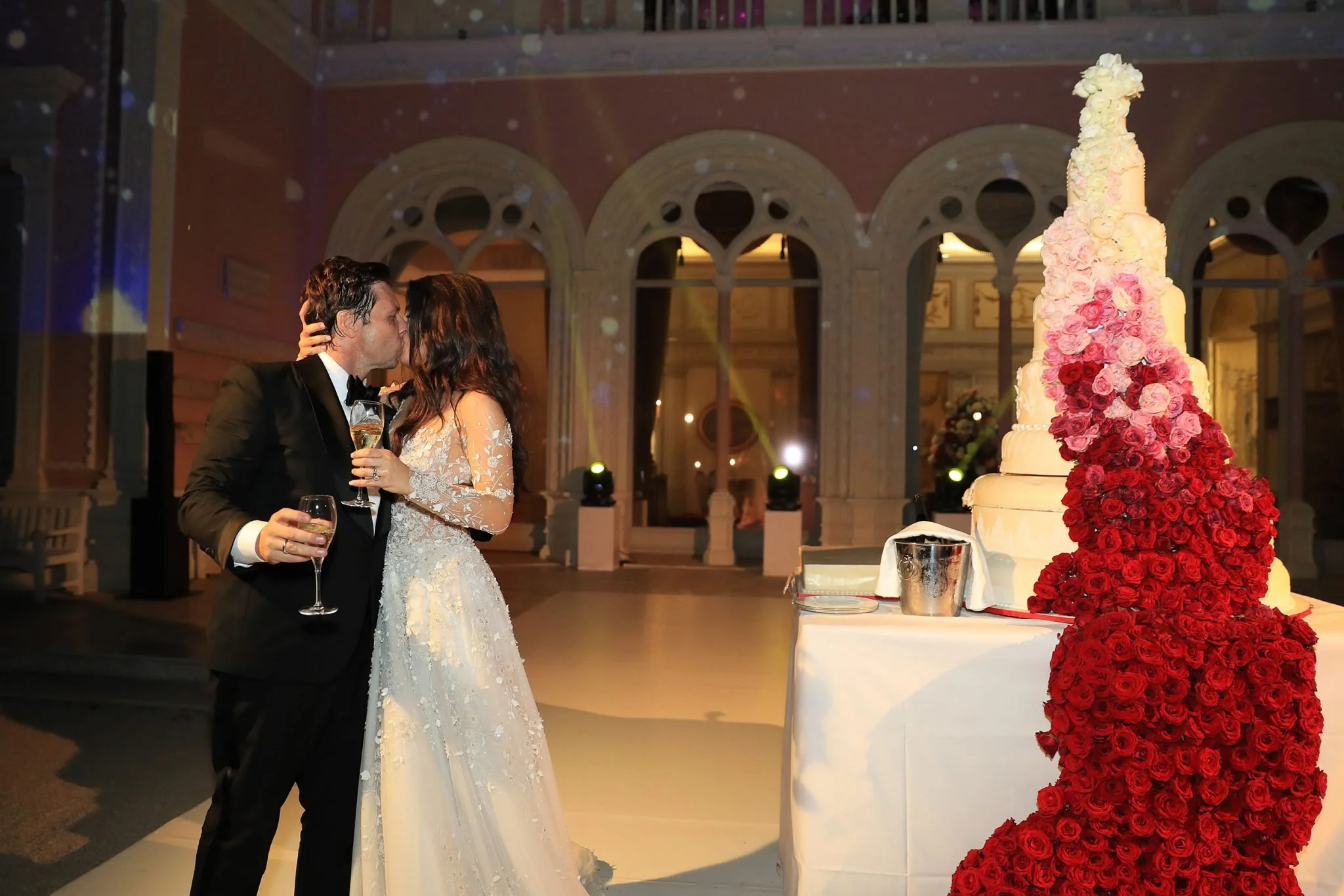 Bride-and-groom-sharing-a-kiss-2048x1366.jpg