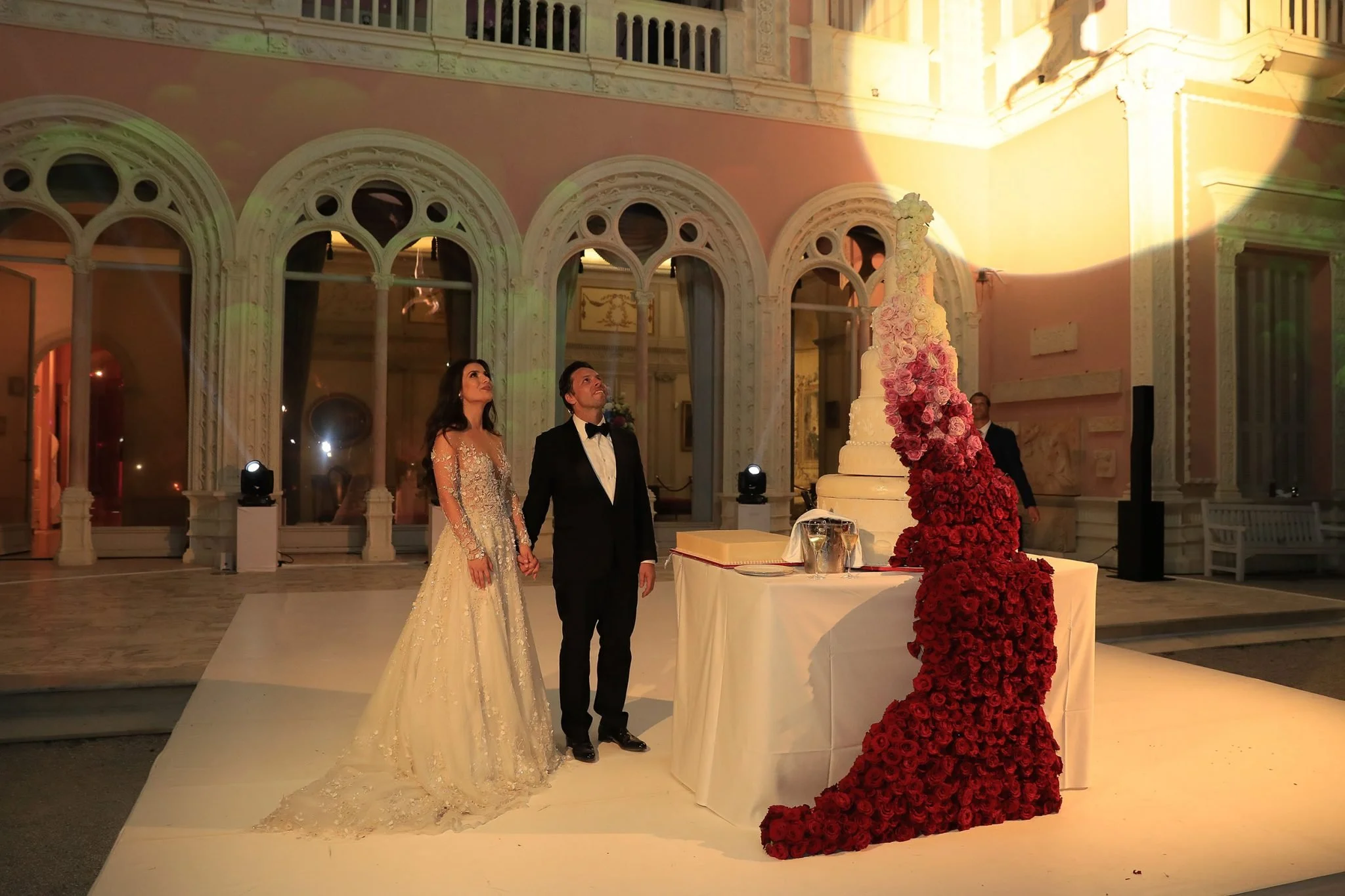 Bride-and-groom-watching-the-heliosphere-aerial-acrobat-2048x1366.jpg