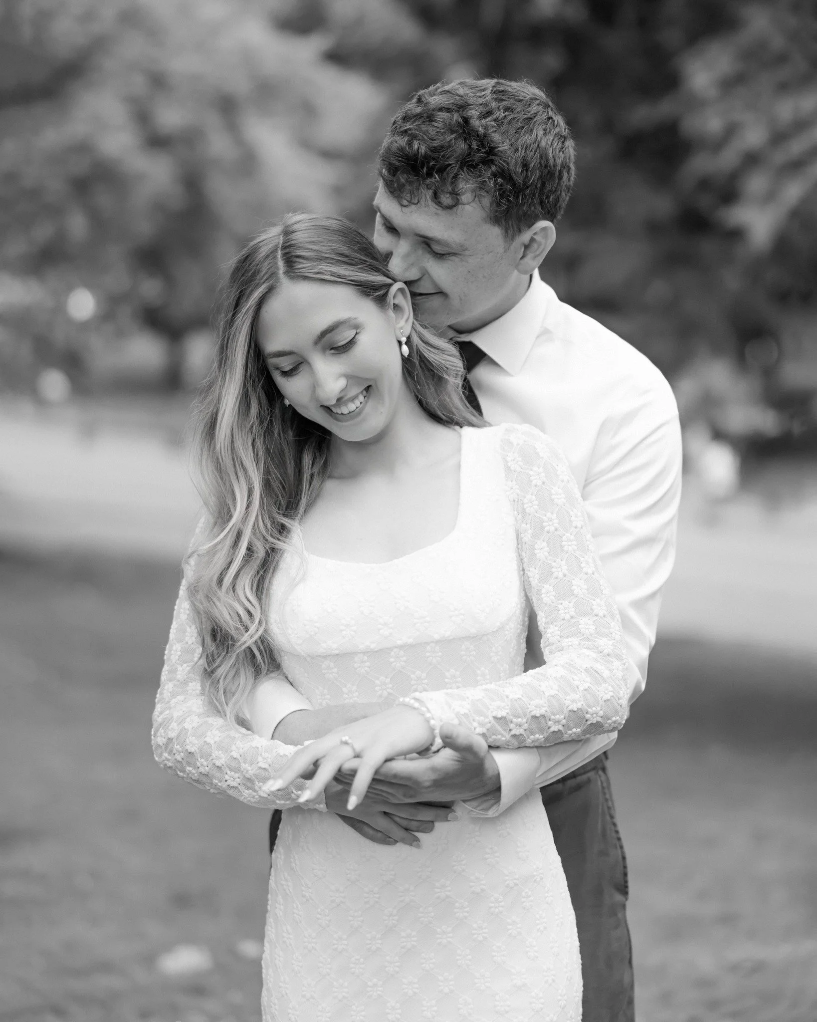 Capturing the joy of a love that feels effortless. These moments of connection, laughter, and tenderness are what make engagement sessions so special. Grateful to be part of your story.

#EngagementPhotographer
#EngagedLife
#NYEngagementPhotographer
