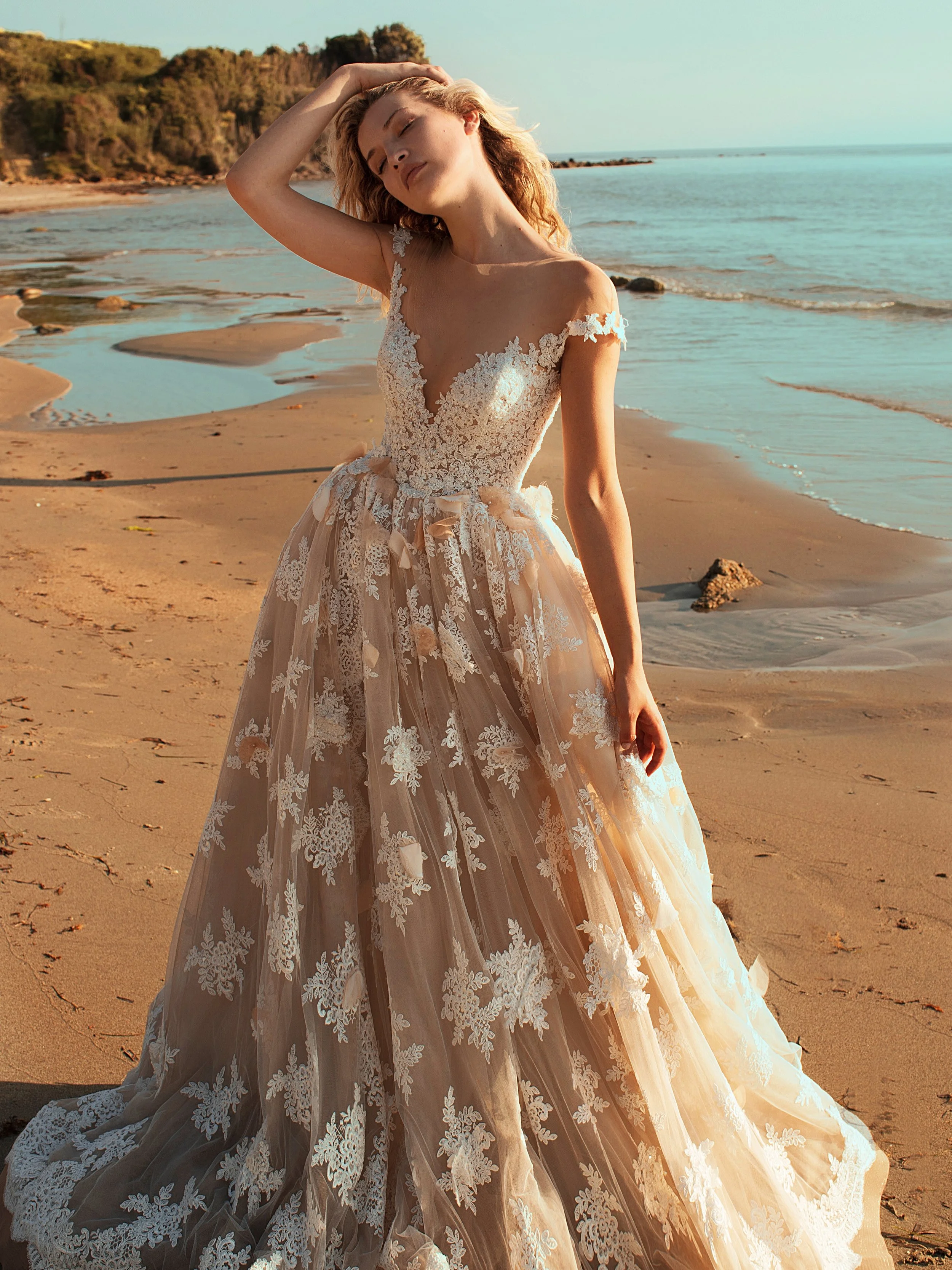 Where the ocean meets forever.
An effortless bridal moment by the sea &mdash; timeless, romantic, and beautifully editorial.

The Editorial Wedding
Photography &amp; Film | NYC &bull; NJ &bull; Destination Weddings

#EditorialWedding #BeachBride #Lux