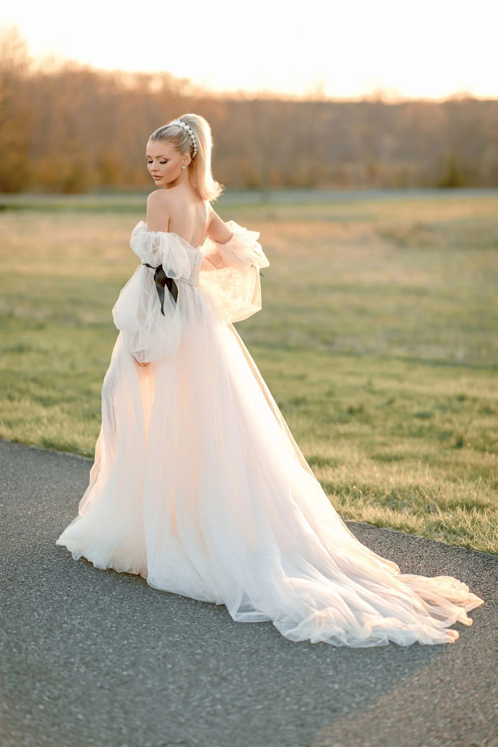 Bridal-editorial-pictures-in-Mount-Loretto-Unique-Area-scaled.jpg