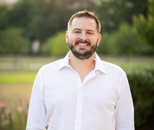 Portrait of Dr David Vitunac