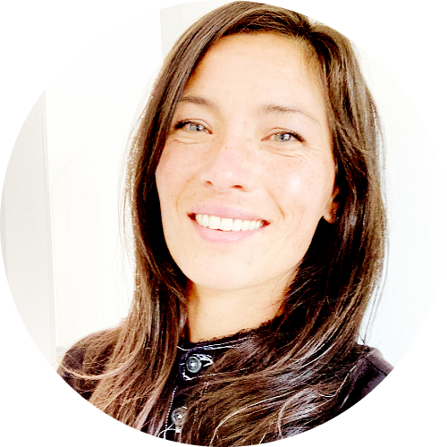 Heather Deeth Headshot Circle.png