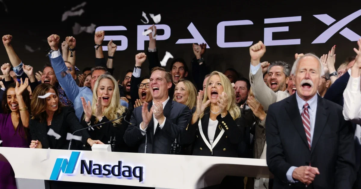 The ‘Trillion Dollar’ Man: SpaceX and the Great Passive Wealth Transfer