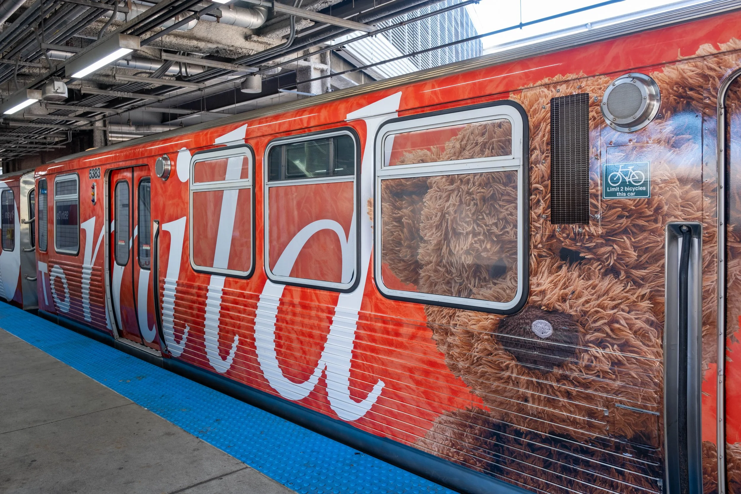 Chicago_Rail_Train Wrap_22416623_1696088.jpg