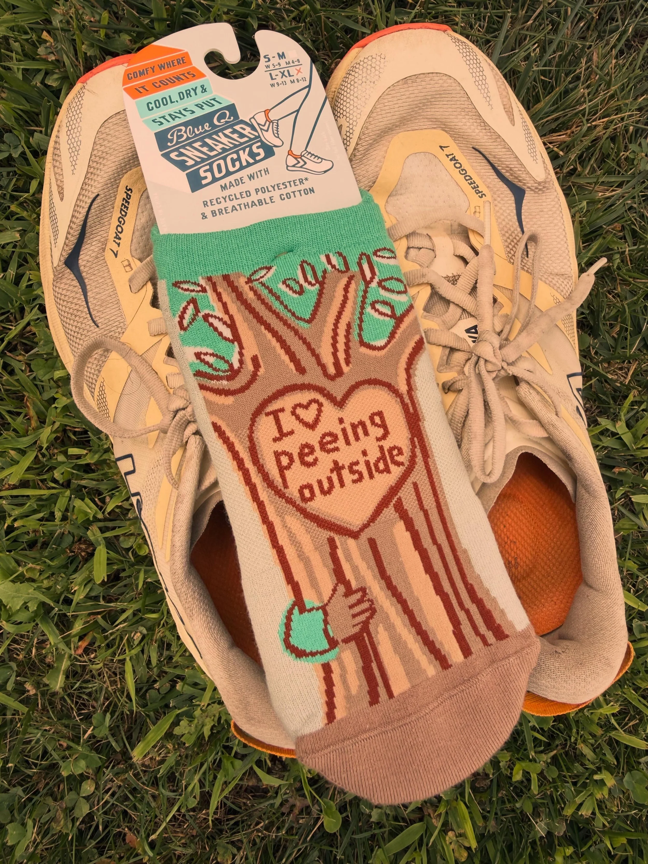 I absolutely love my new hiking socks, and while they&rsquo;re not Darn Tough (TM), they are pretty Darn Funny (and mostly true at least when I&rsquo;m out on trail with no vault toilets! lol)😂💕🙏