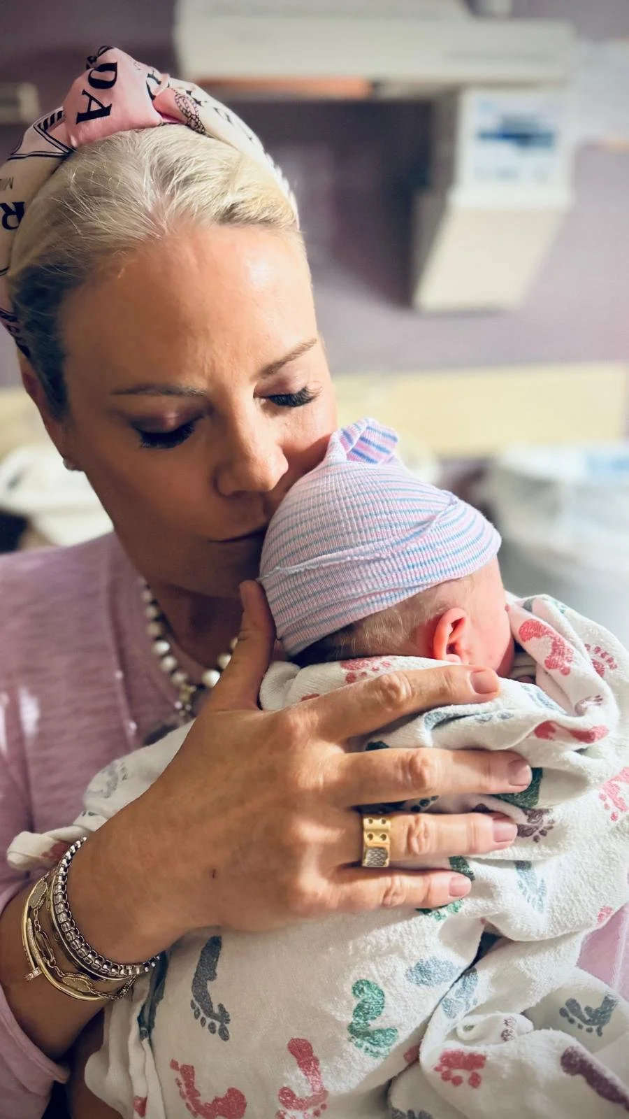 Becoming a Grandma for the First Time: What No One Tells You About This Kind of Love