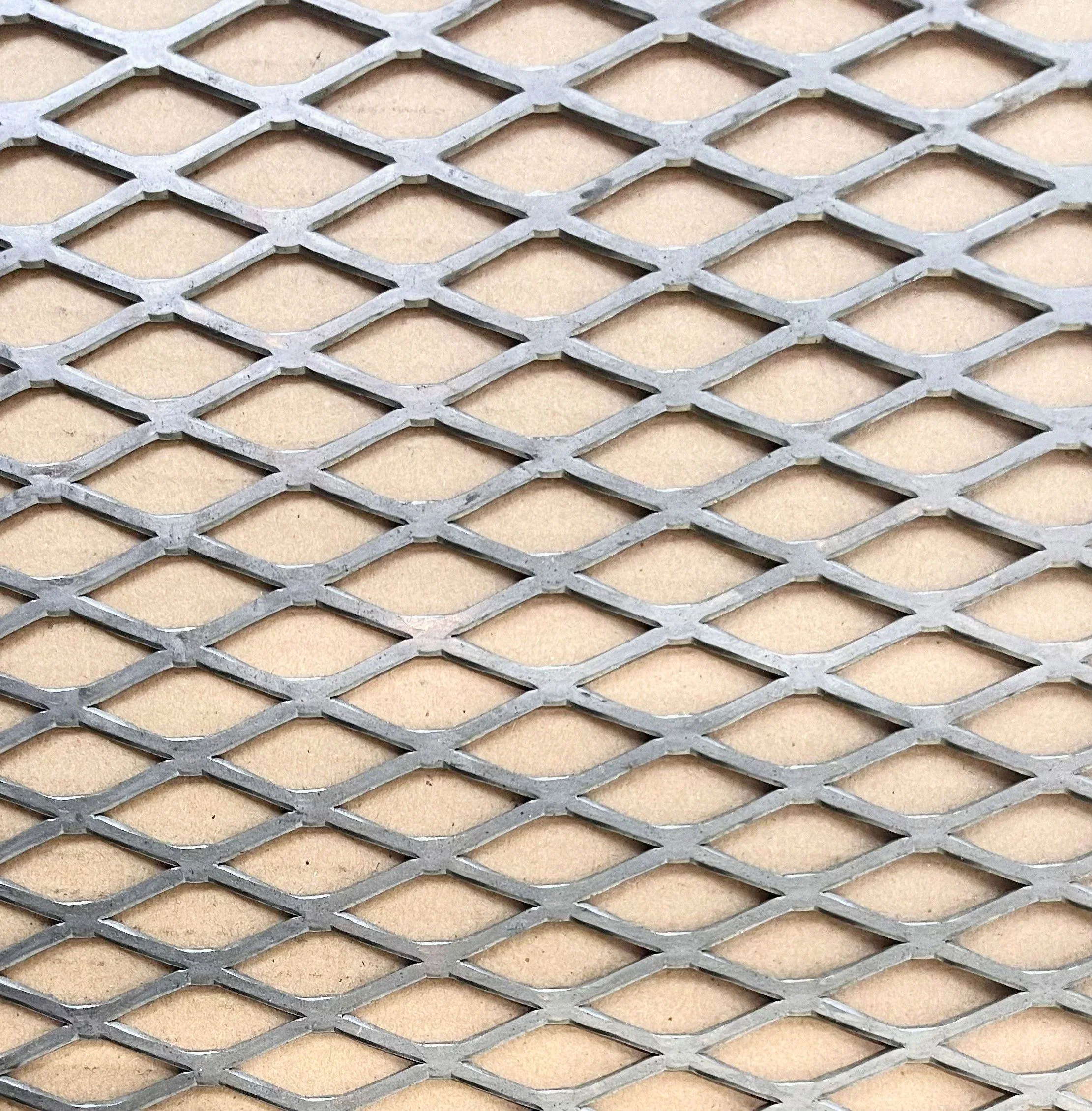 3/4" #9 expanded steel mesh showing the diamond size