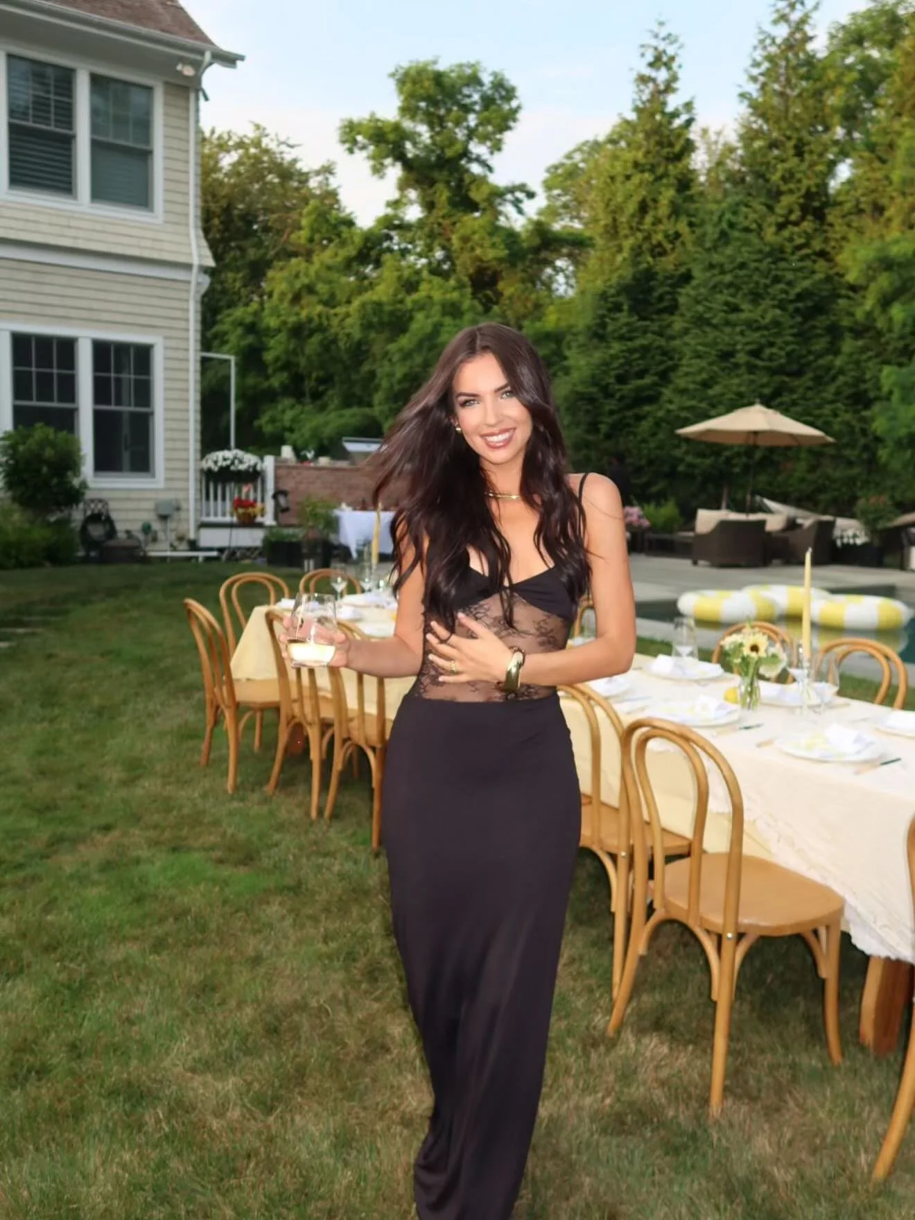 dripping in luxe ✨
&bull;
&bull;
@daviaesther @soleilglownyc 

#spraytannyc #nyctan #nyc