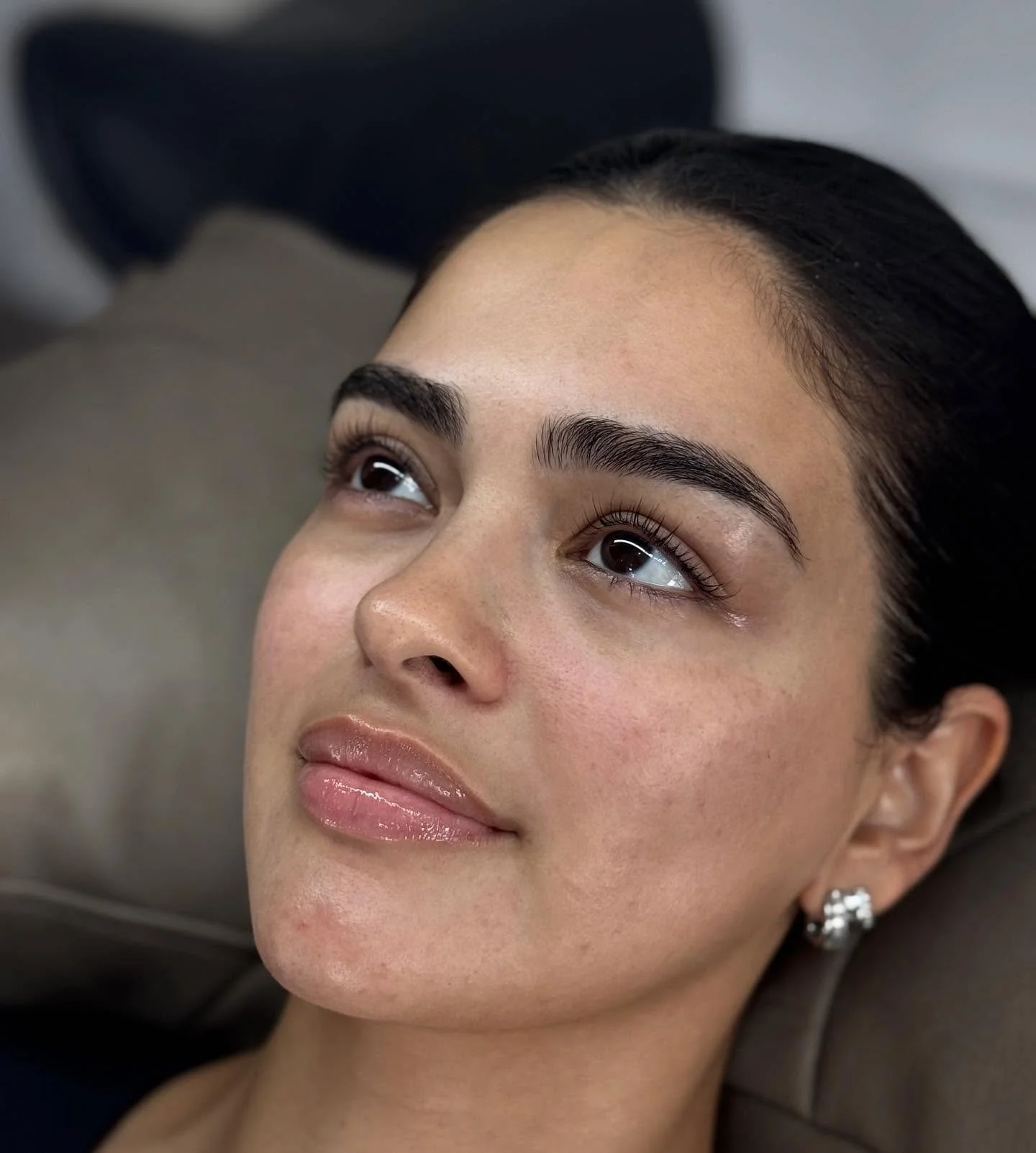 take this as your sign to book that lash lift 🎀💌

@lunalash.ny 

#lashlift #onyxandaura #lunalash #lashes