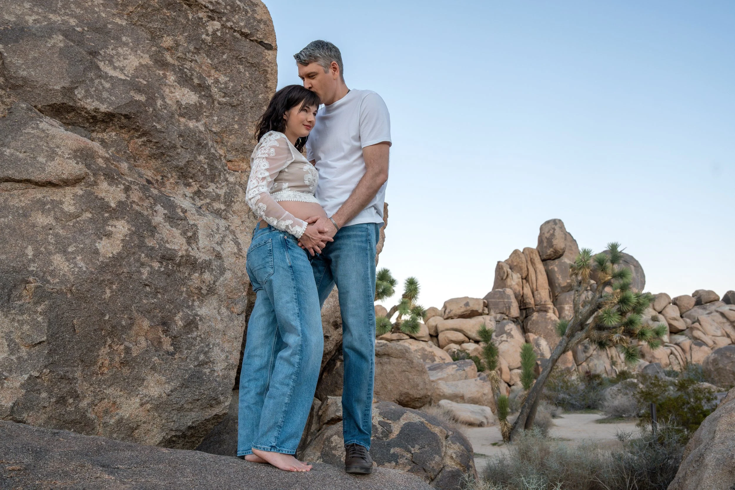 southern California, sunset, desert, maternity, couple, portrait, Joshua Tree National Park