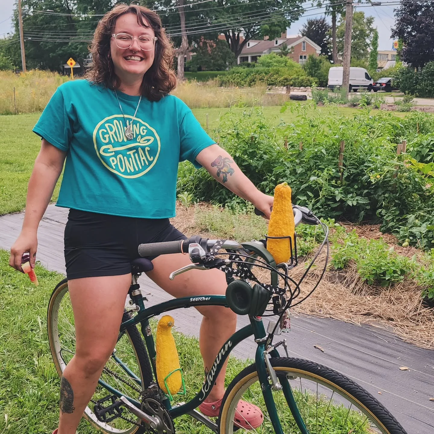 Do y'all know about our friend Juls?

We are lifting her up because she is an outstanding community member. She is mega multi-talented and ALWAYS there to lend a hand. Juls is managing stocking our seed library this season at @pontiacpubliclibrary. Y