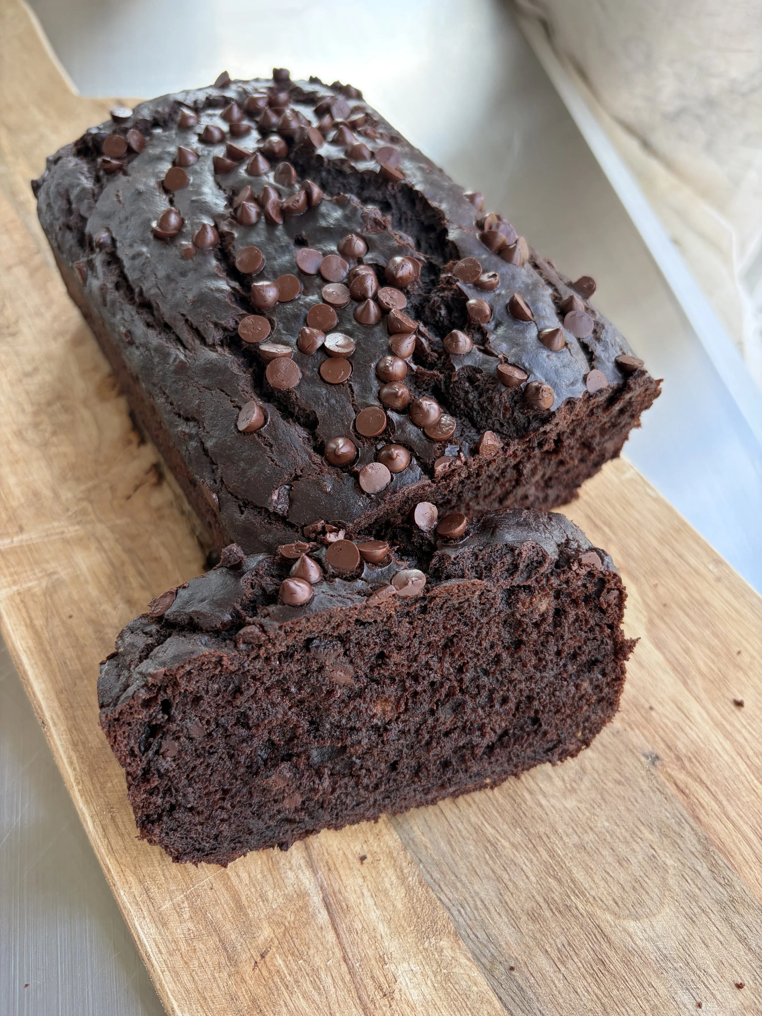 chocolate banana bread loaf with chocolate chips
