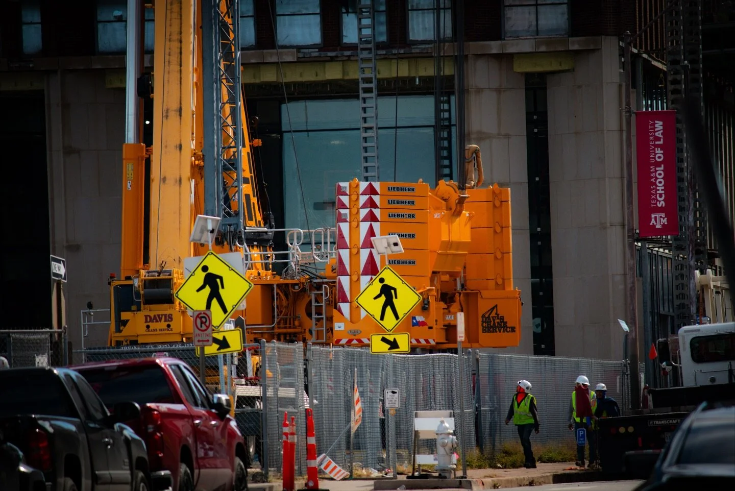 Tower crane coming down.

Downtown - Fort Worth, Texas