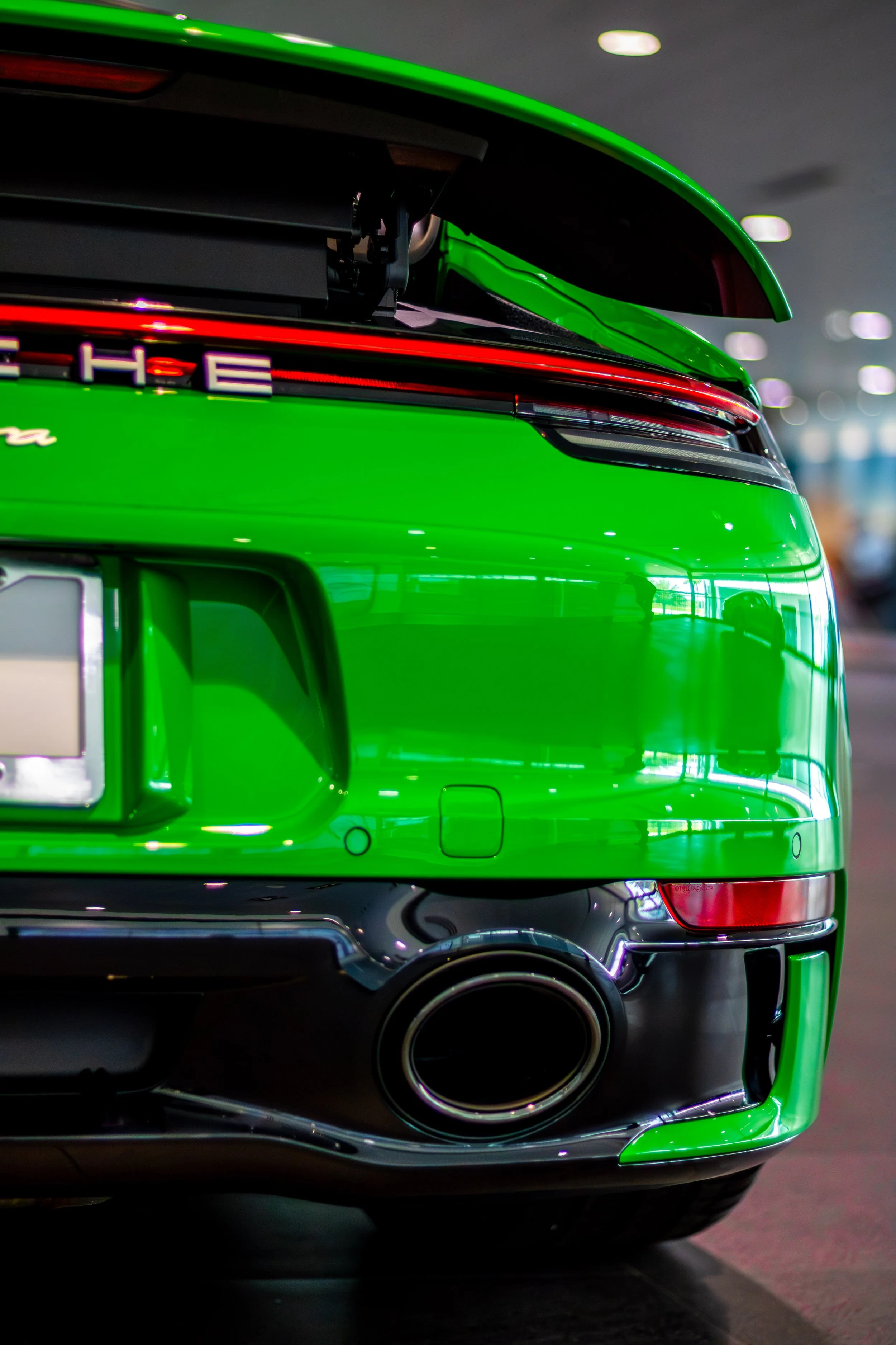 Green Porsche 1.jpg