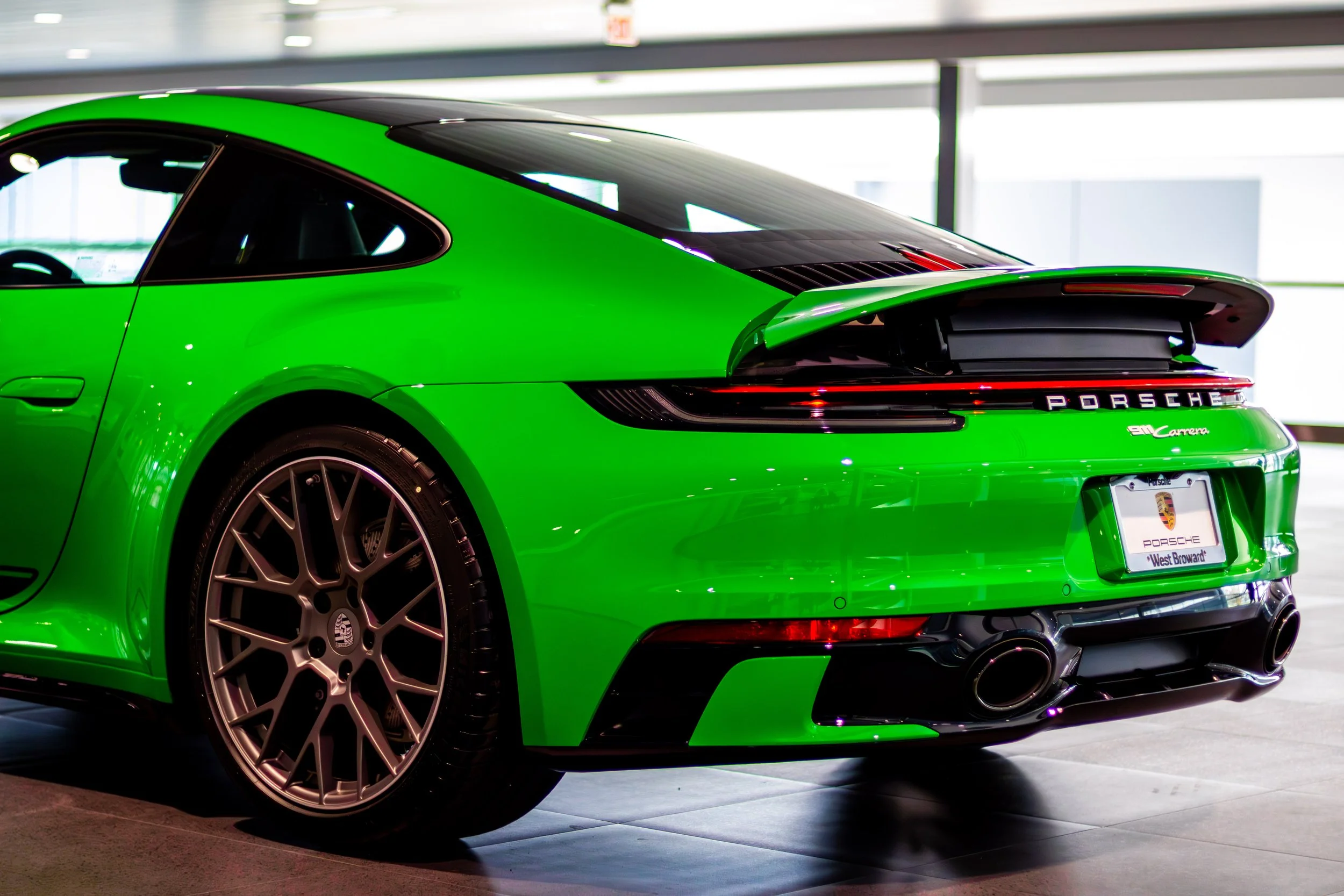Green Porsche 2.jpg