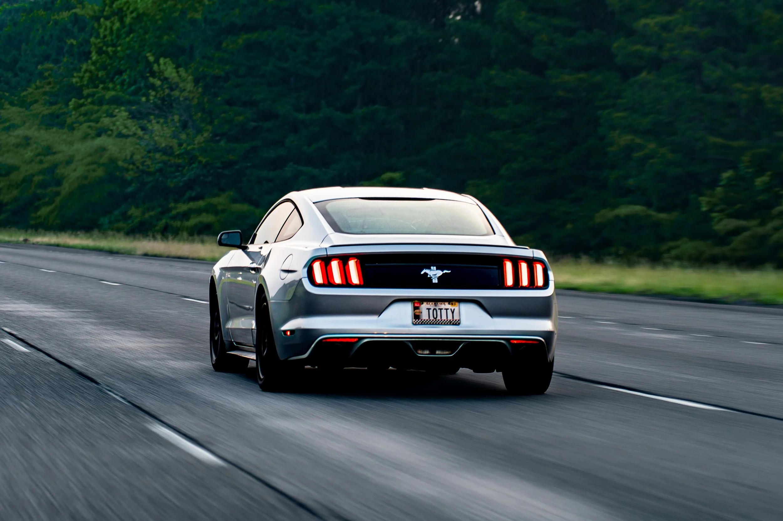 Mustang Motion Blur.jpg