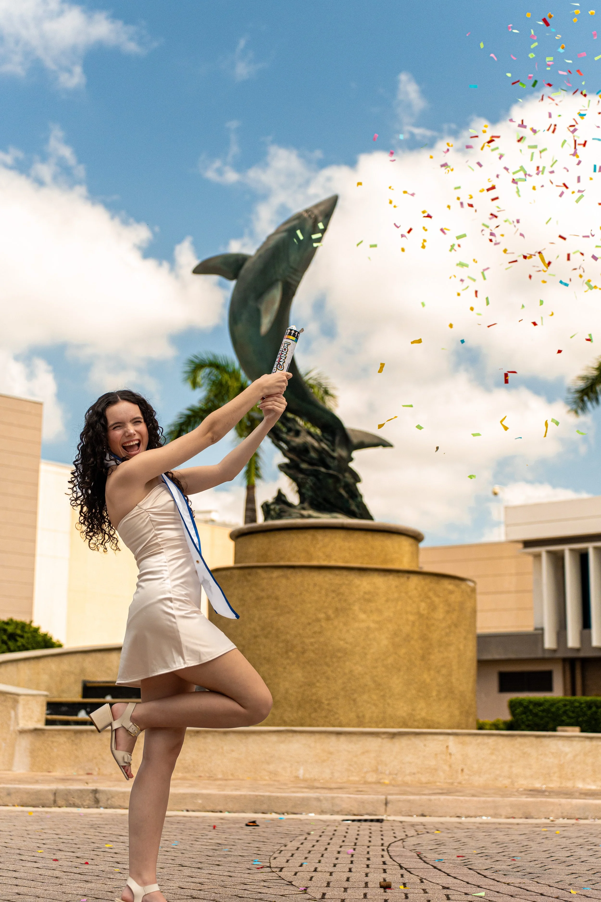 Amber and Emily Grad-143.jpg