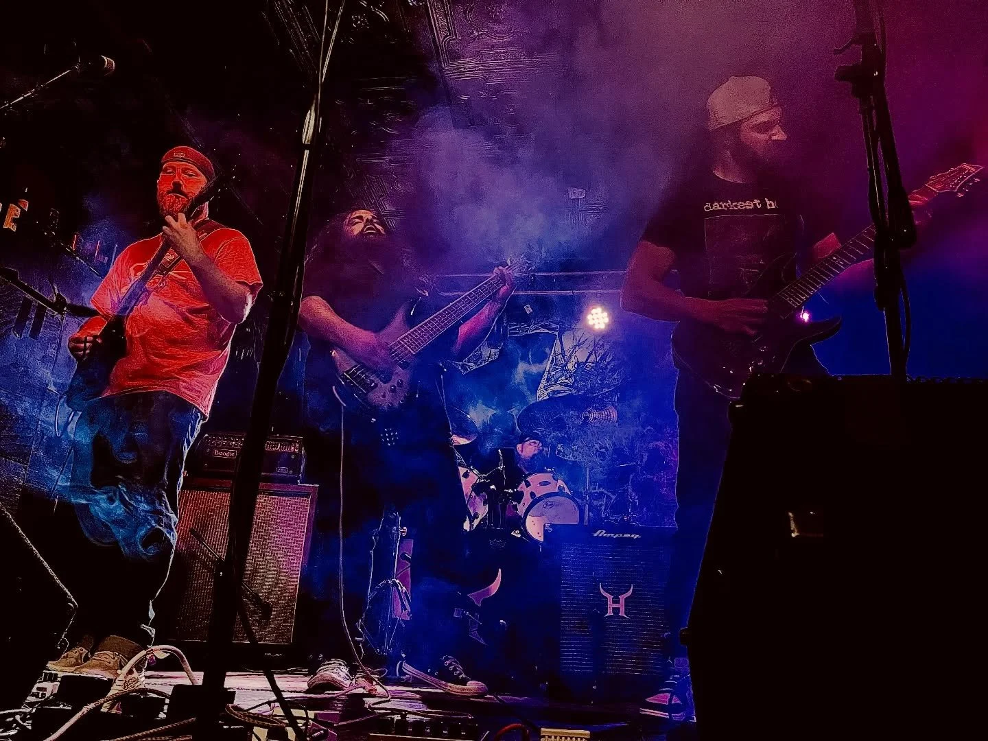 Cloudy 💨

📸: @beepbeepbean 

#HEMI #HEMIMUSIC #heavymetal #metal #thrashmetal #progmetal #doommetal #powermetal #metalband #metalhead #metalmusic #heavymetalmusic #diy #independent #independentartist #independentmusic #liveconcert