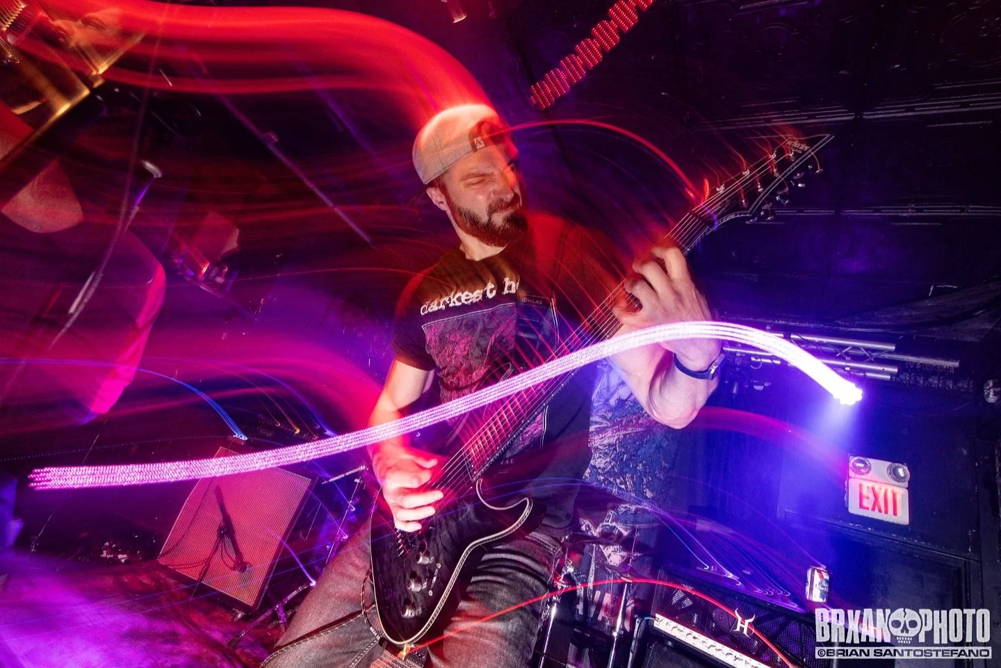 Laser Tim // @scratchnshred 

📸: @brxanphoto / @nikonusa 
🏟️: @livewirelounge 
📝: @foreverdeaffest 
🎸: @schecterguitarsofficial / @ernieball