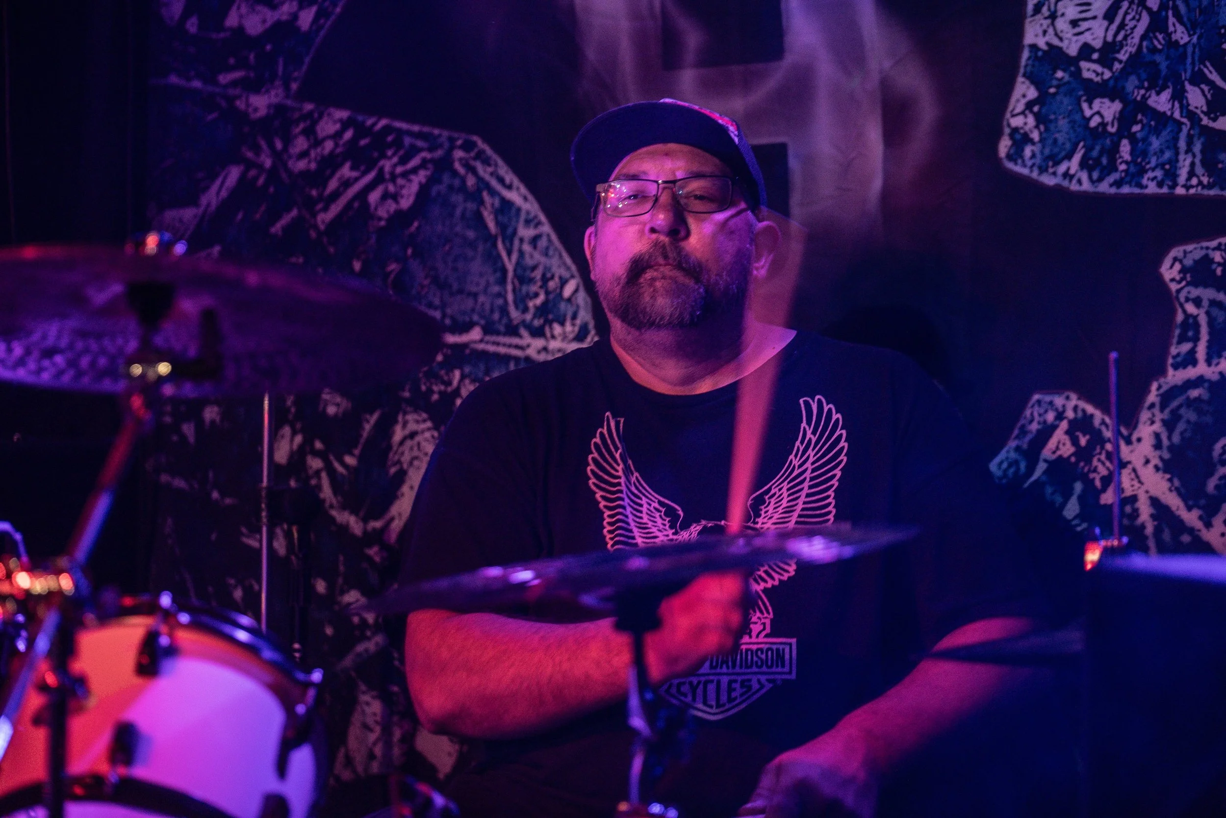 📸: @brxanphoto | 👤: @gupsdrums | 🏟️: @livewirelounge | 🥁: @pearl_drums / @zildjiancompany | 

#HEMIMUSIC

&mdash;&mdash;

#HEMI #chicago #drums #drummer