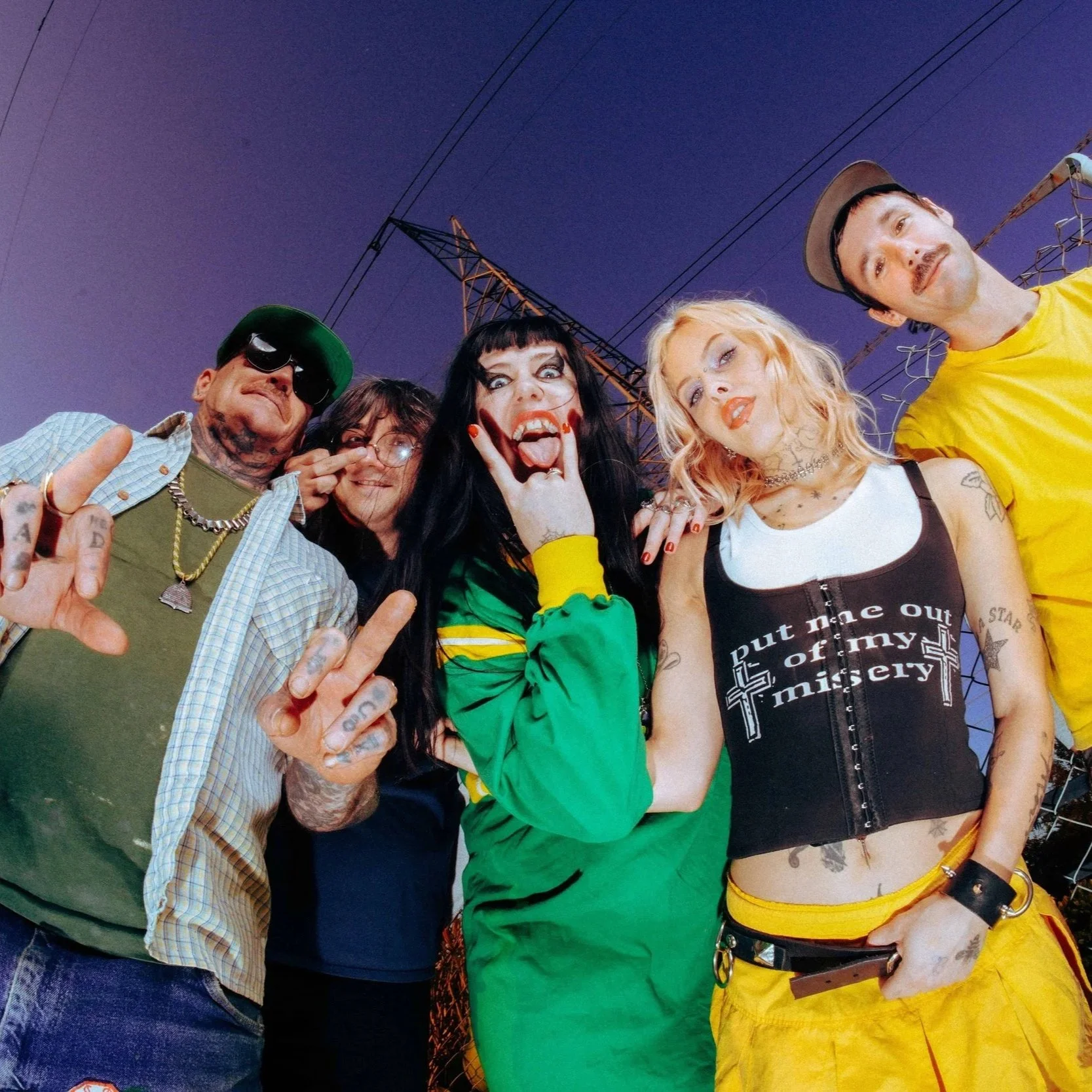 SURFBORT DROPS A STAR-STUDDED VIDEO FOR OUTRAGEOUS TRACK “HOT DOG” AHEAD OF NEW ALBUM