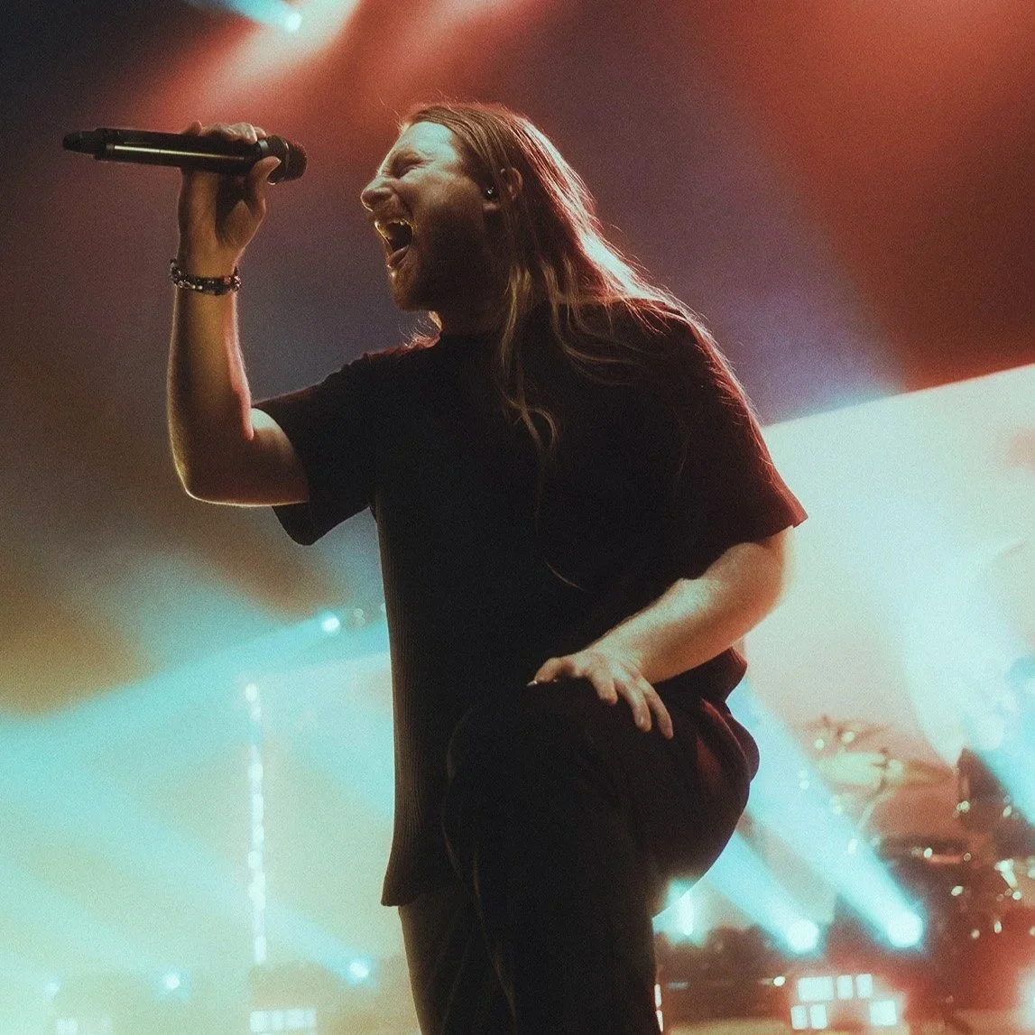 CURRENTS PLAY TO HOMETOWN CROWD IN MASSACHUSETTS WITH ERRA