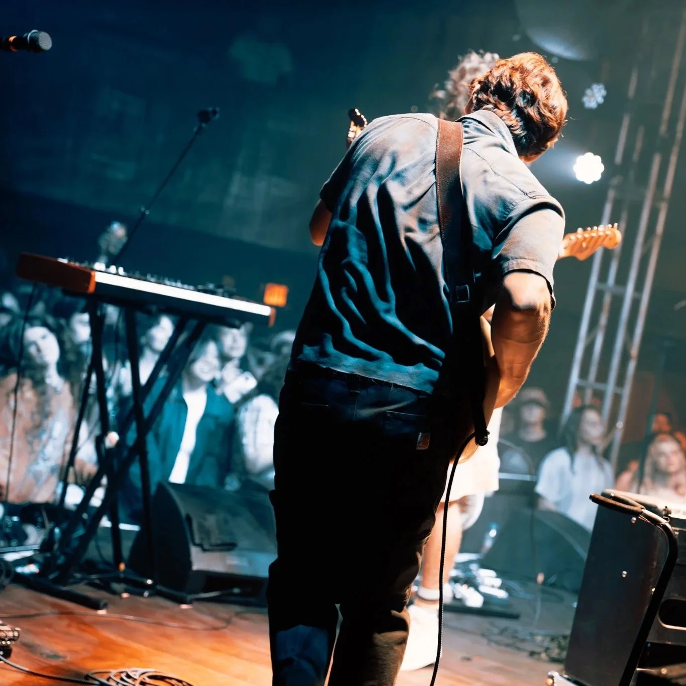 THE MOSS TRANSFORMS THE TROUBADOUR