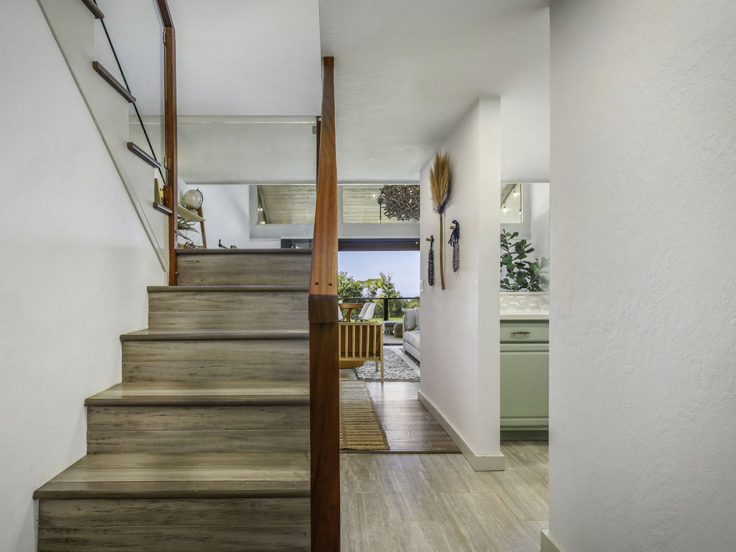 Studio Stellavato Hawaii Entry