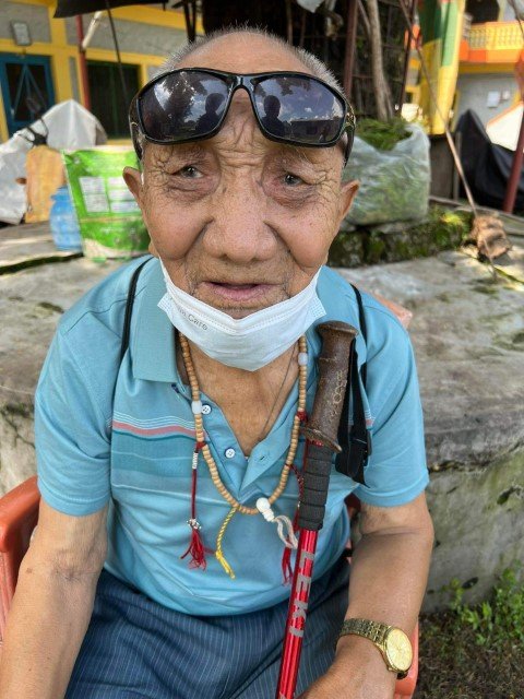 Free-Cataract-Surgery-Recipients-Picture-20-Small.jpg