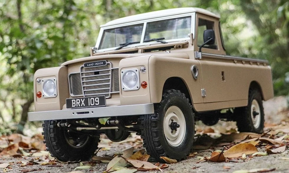 Boom Racing Land Rover® Series III 109 Pickup 1/10 Hard Body Kit for BRX02 109